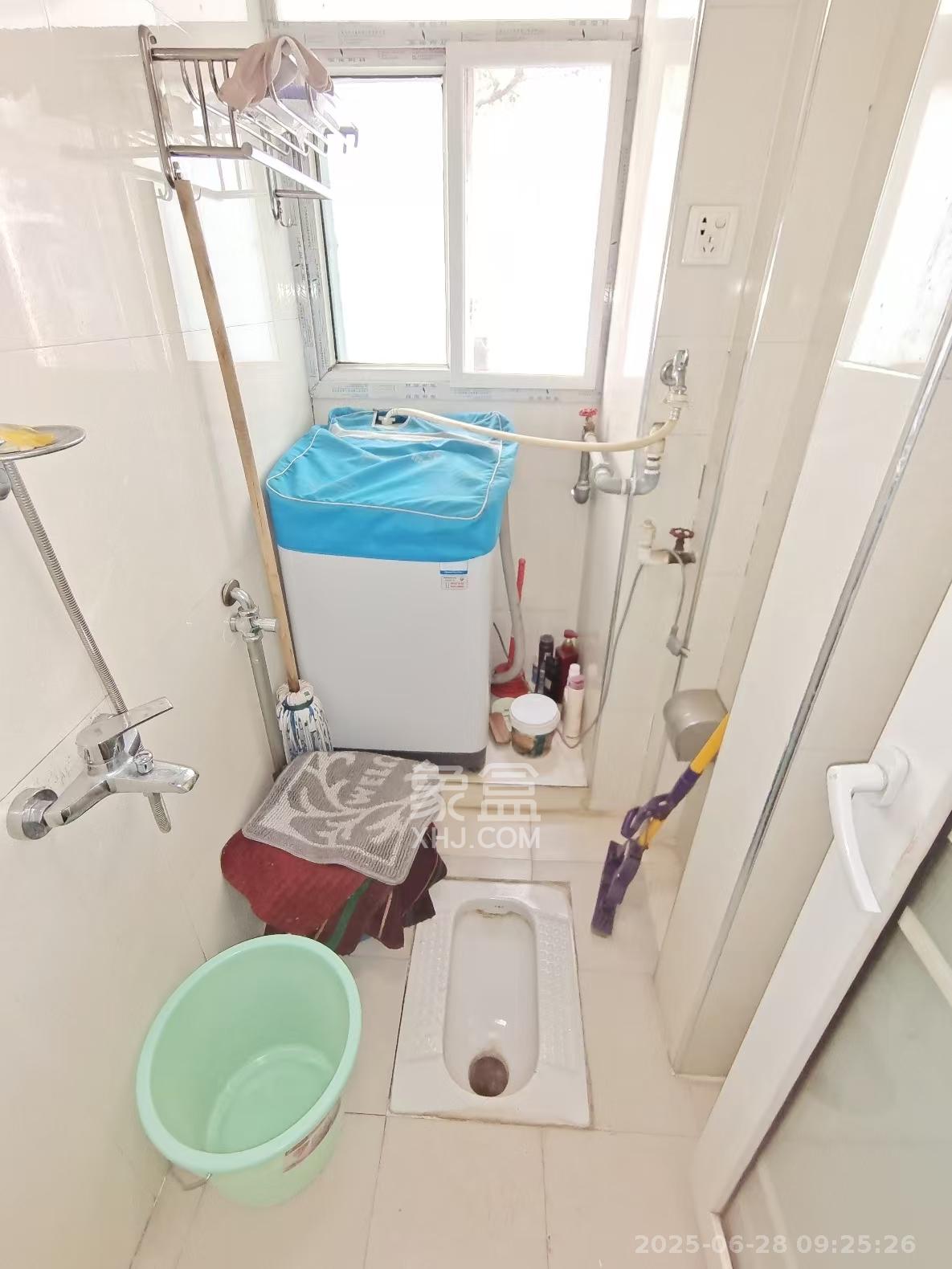 湖开小区(湖南开关厂宿舍)/南大桥社区 2室1厅1卫 1300.0元/月 湖开小区(湖南开关厂宿舍)/南大桥社区 2室1厅1卫 1300.0元/月室内图