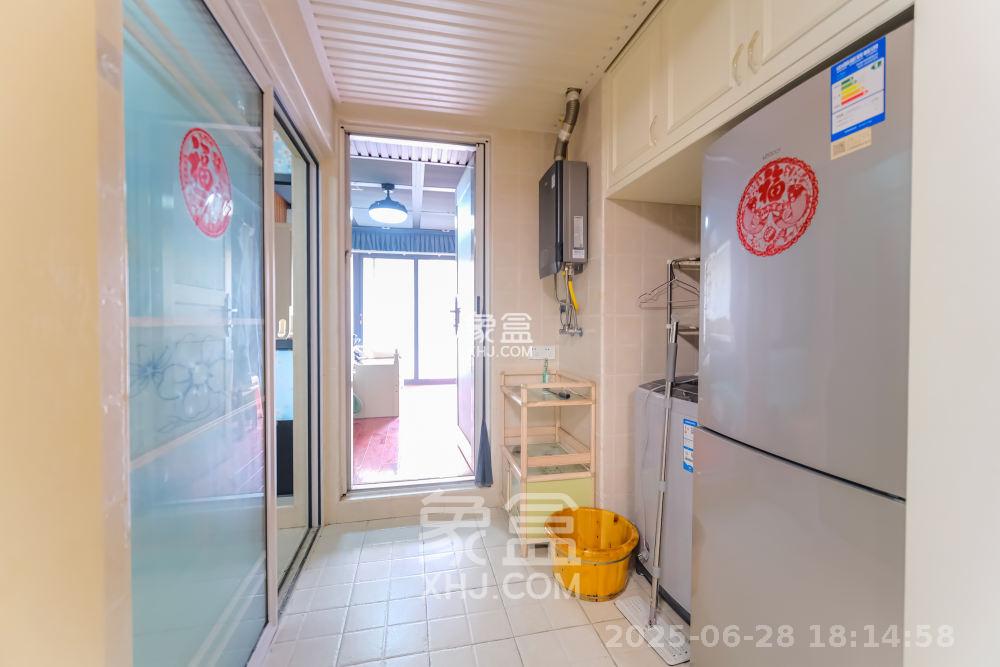 山水湾  2室1厅1卫   1500.00元/月户型图