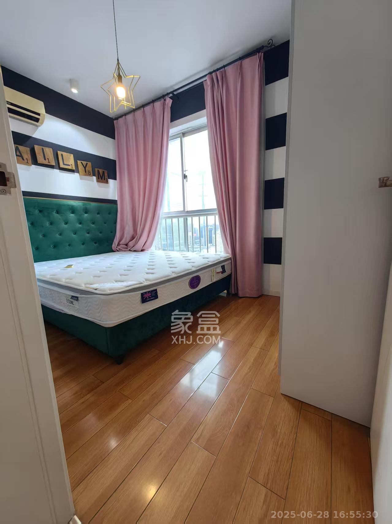 君临国际 3室2厅1卫 4500.0元/月 君临国际 3室2厅1卫 4500.0元/月室内图