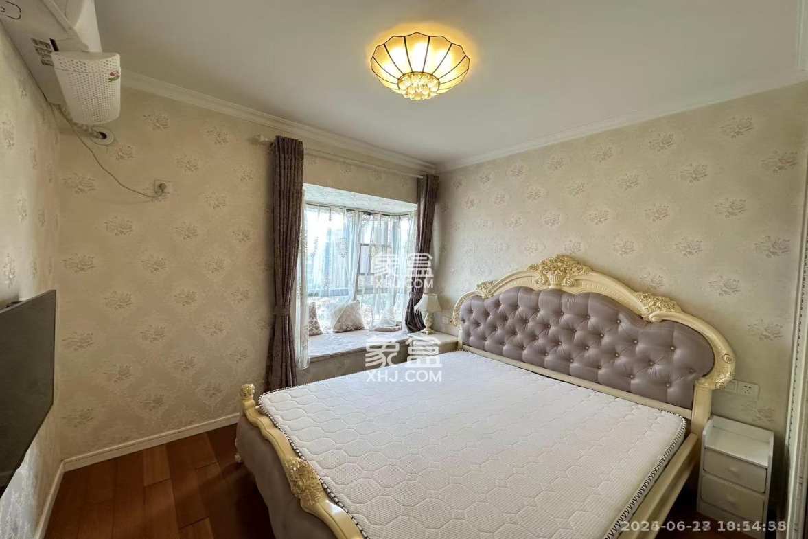 融科檀香山(融科紫檀、香山国际) 2室2厅1卫 3000.0元/月 融科檀香山(融科紫檀、香山国际) 2室2厅1卫 3000.0元/月室内图