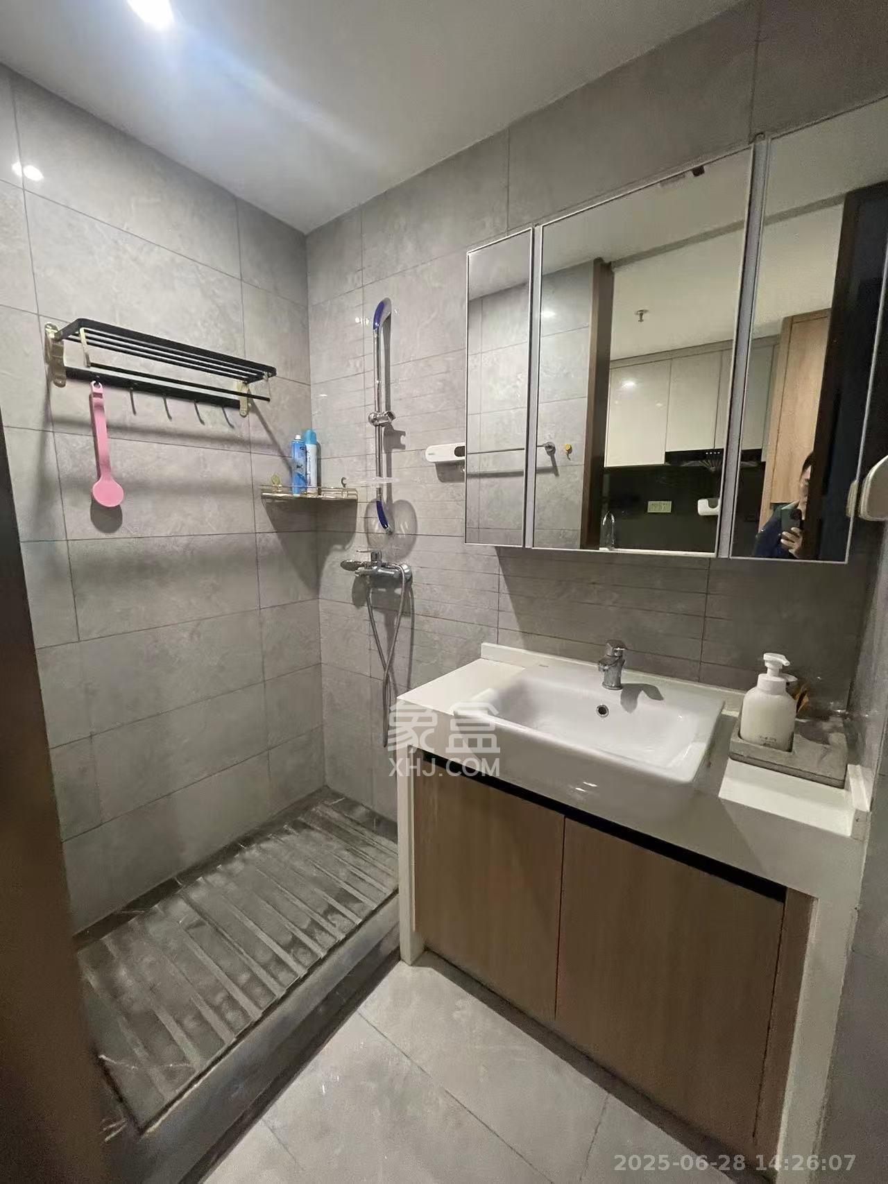 华远华时代 1室0厅0卫 2300.0元/月 华远华时代 1室0厅0卫 2300.0元/月室内图