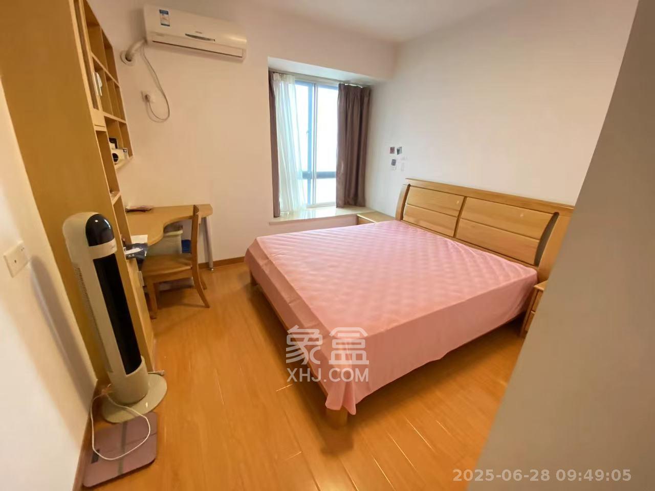 钱隆樽品(一、二、三期)  2室2厅1卫   2100.00元/月室内图
