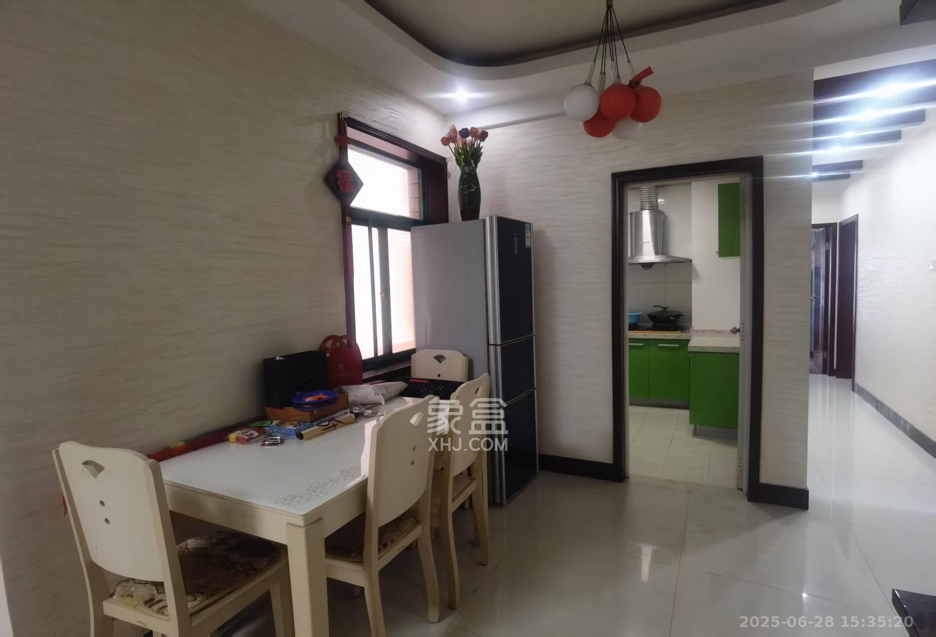 明城公寓 3室2厅2卫 2500.0元/月 明城公寓 3室2厅2卫 2500.0元/月室内图