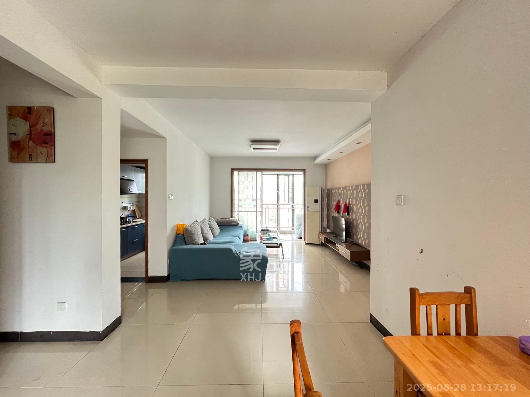 大为时代家园  4室2厅2卫    2000.0元/月 大为时代家园  4室2厅2卫    2000.0元/月室内图