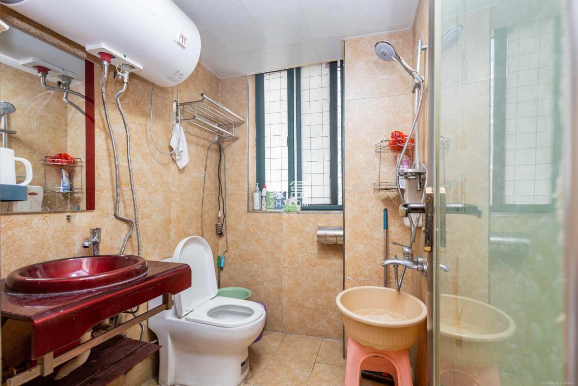 华天LOHO小镇 2室2厅1卫 29.8万 华天LOHO小镇 2室2厅1卫 29.8万卫生间