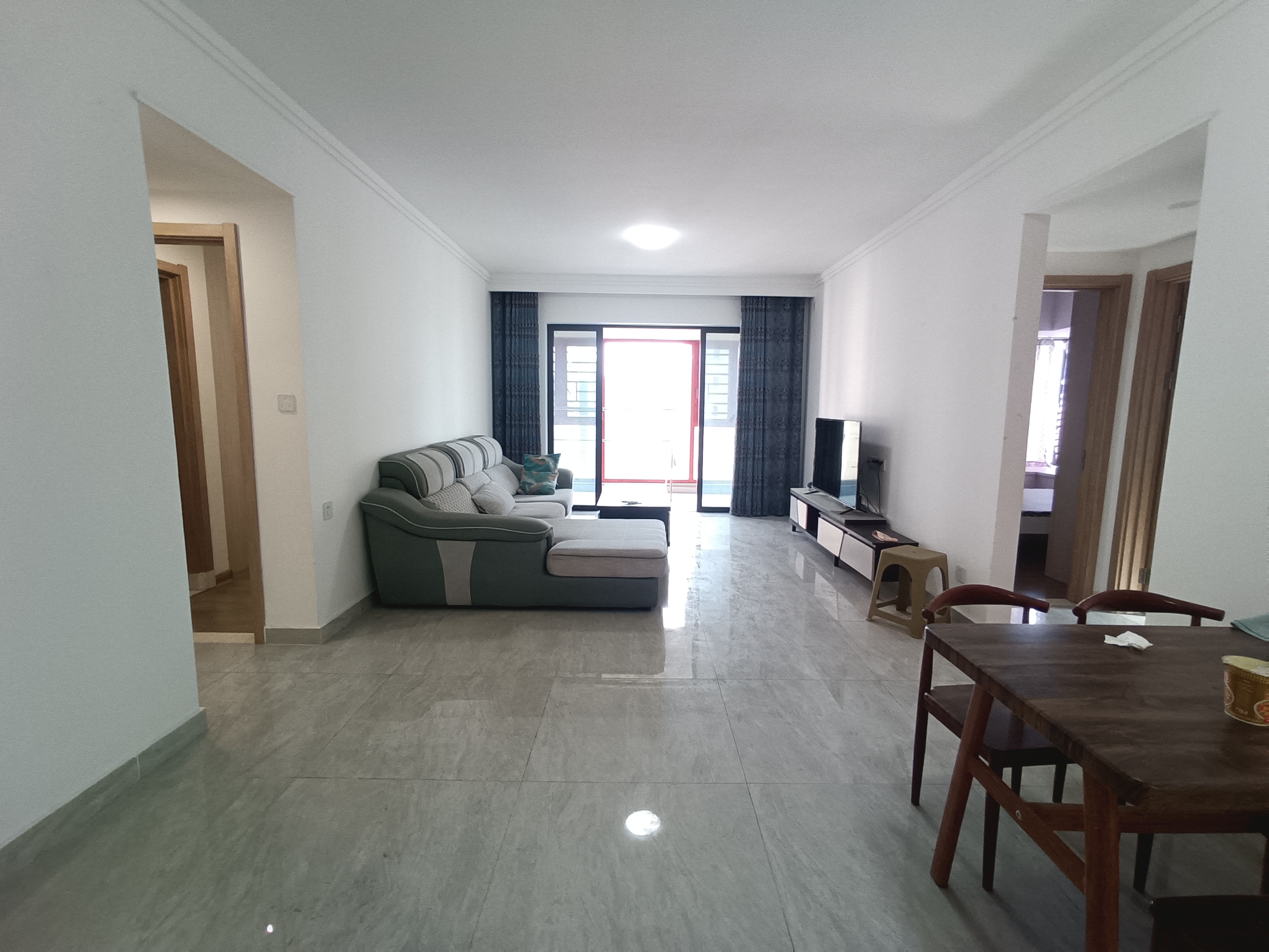 美的翰城  4室2厅2卫    102.0万 美的翰城  4室2厅2卫    102.0万室内图