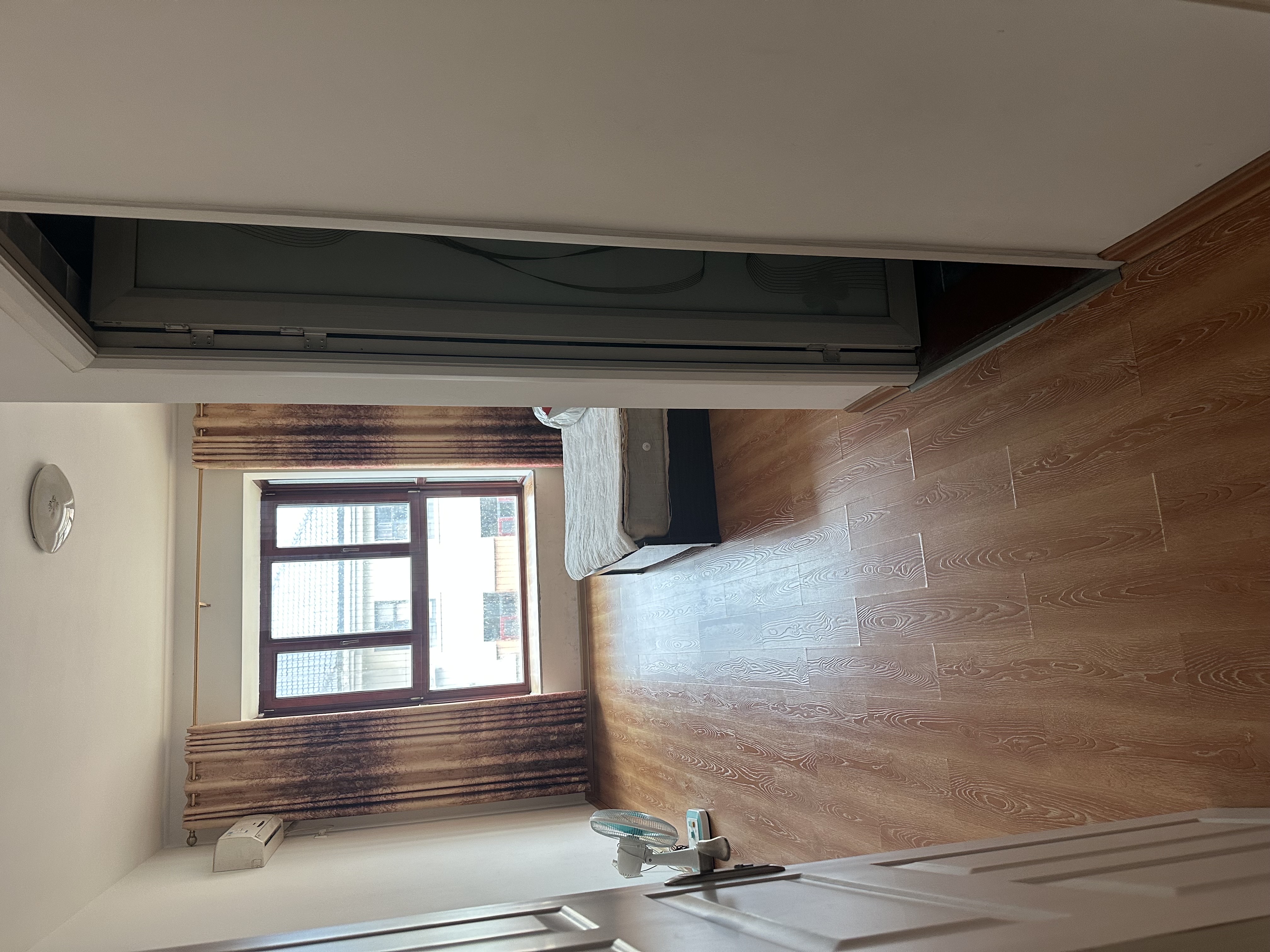 国土鑫苑 4室2厅2卫 1500.0元/月 国土鑫苑 4室2厅2卫 1500.0元/月室内图