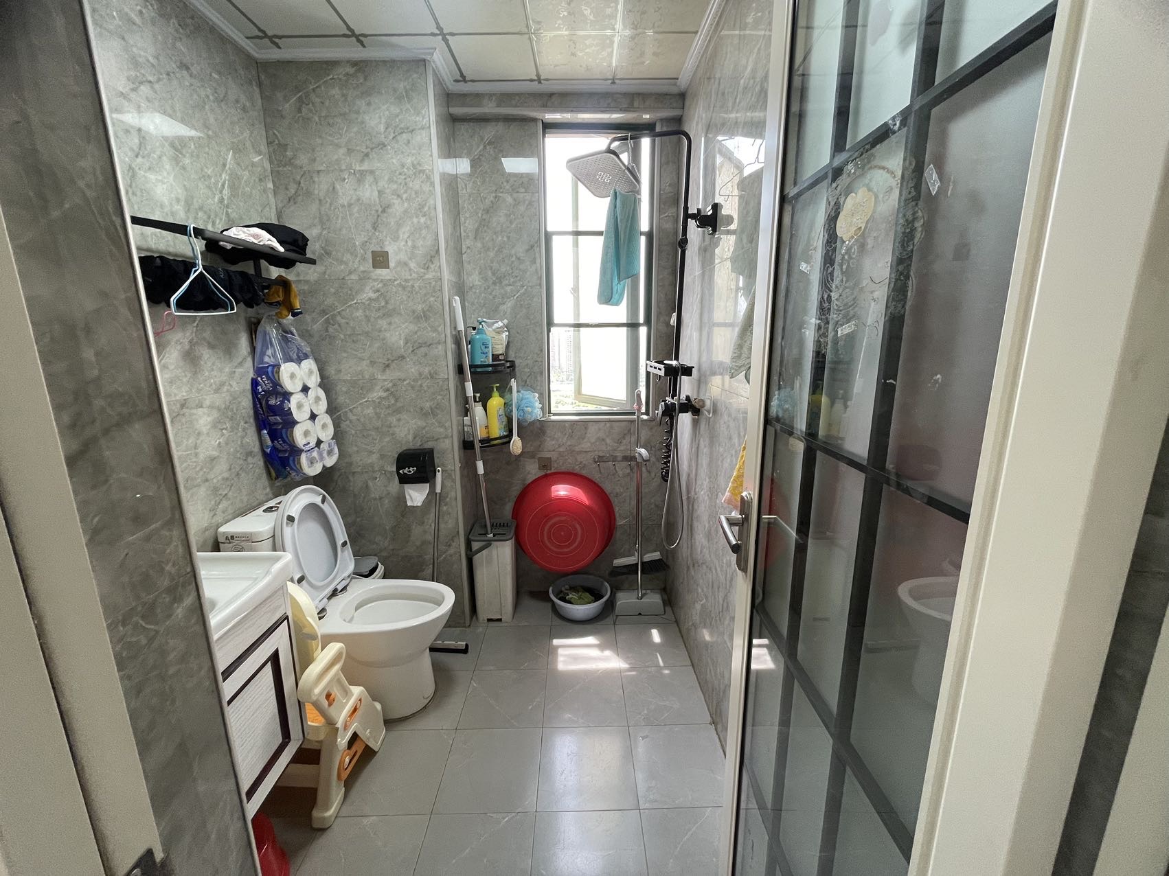 龙凤花园 2室1厅1卫 106.0万 龙凤花园 2室1厅1卫 106.0万卫生间