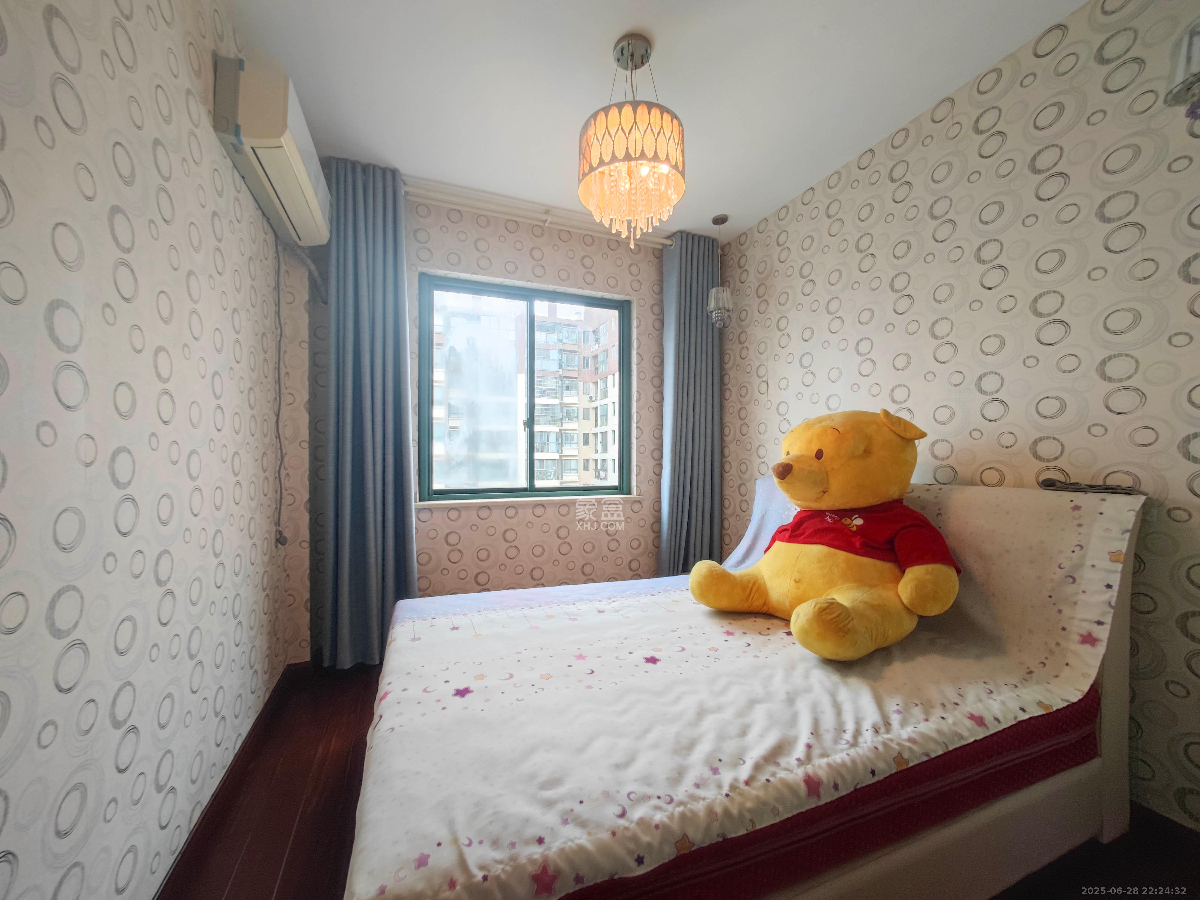 华盛世纪新城 4室2厅2卫 109.0万 华盛世纪新城 4室2厅2卫 109.0万卧室