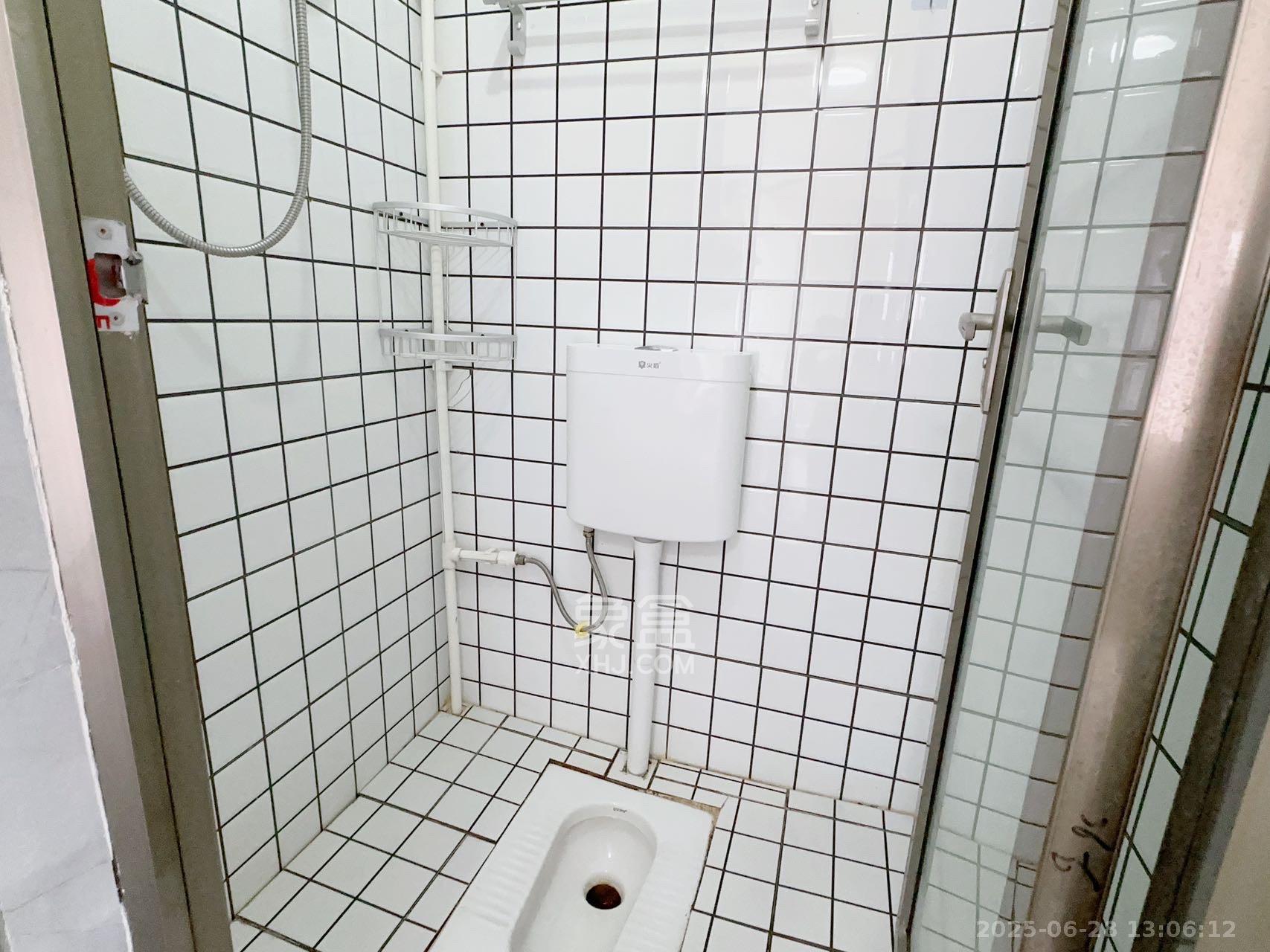 顺天城  1室2厅2卫    1588.0元/月室内图