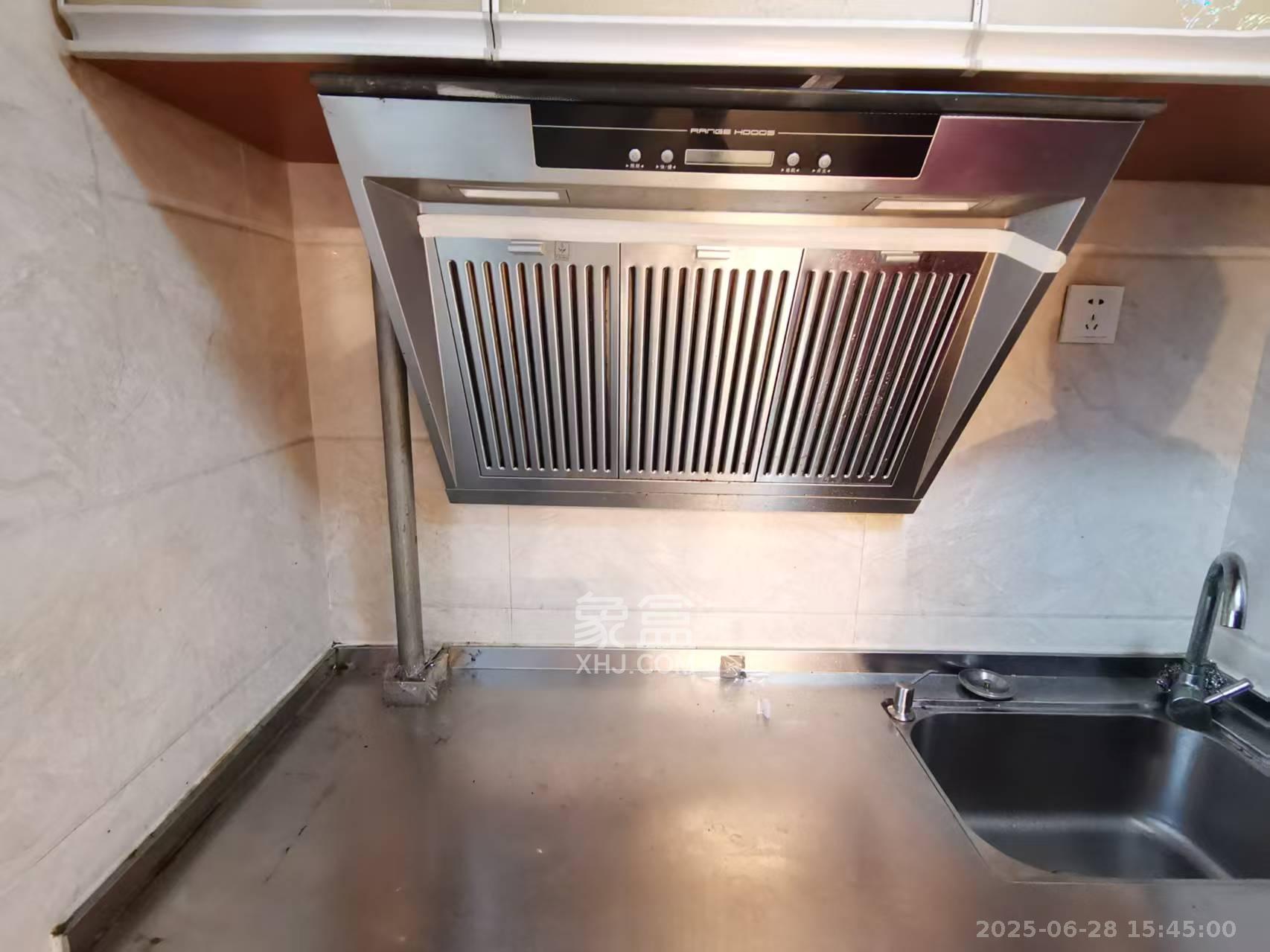 西子一间 1室1厅1卫 1600.0元/月 西子一间 1室1厅1卫 1600.0元/月室内图