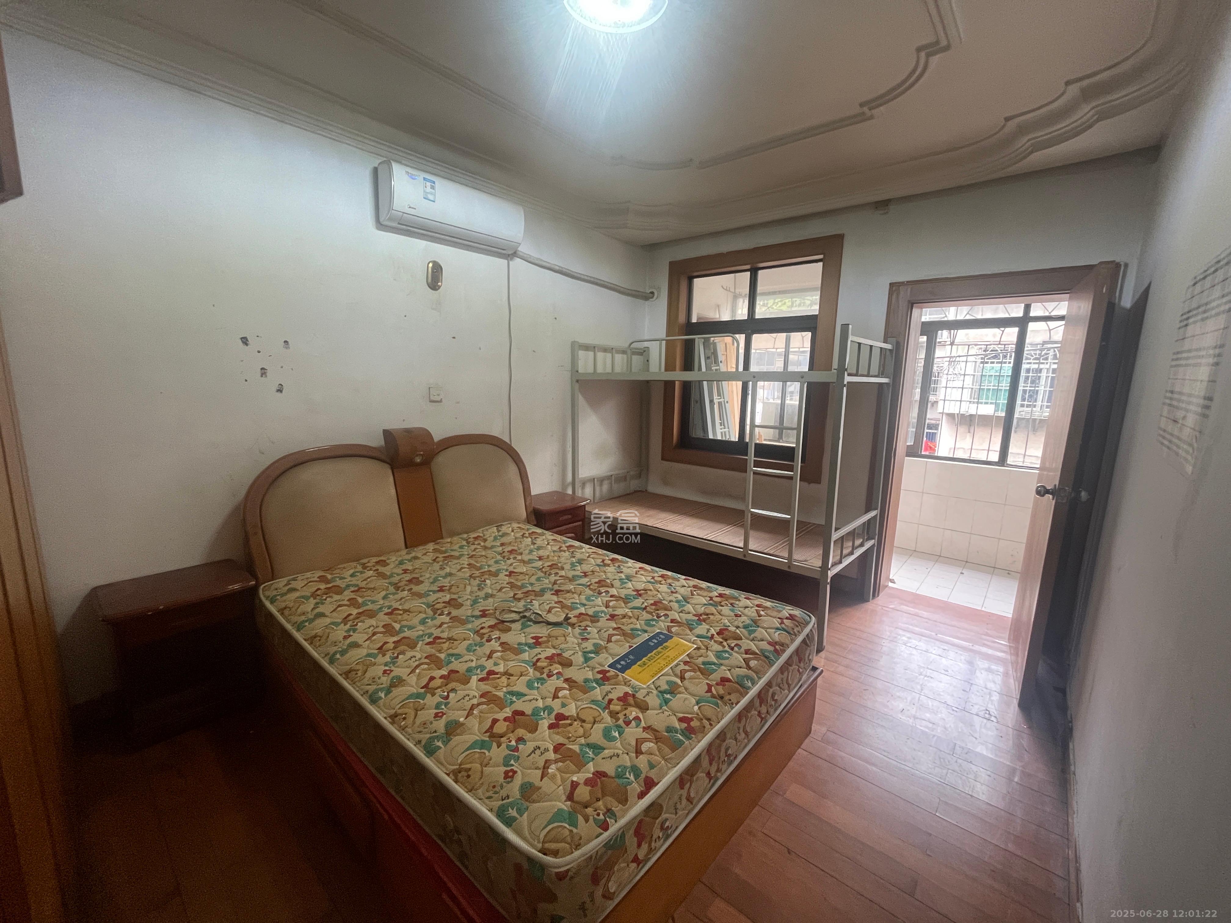 环城堤综合楼（产权如意街综合楼）  1室0厅0卫   2800.00元/月室内图