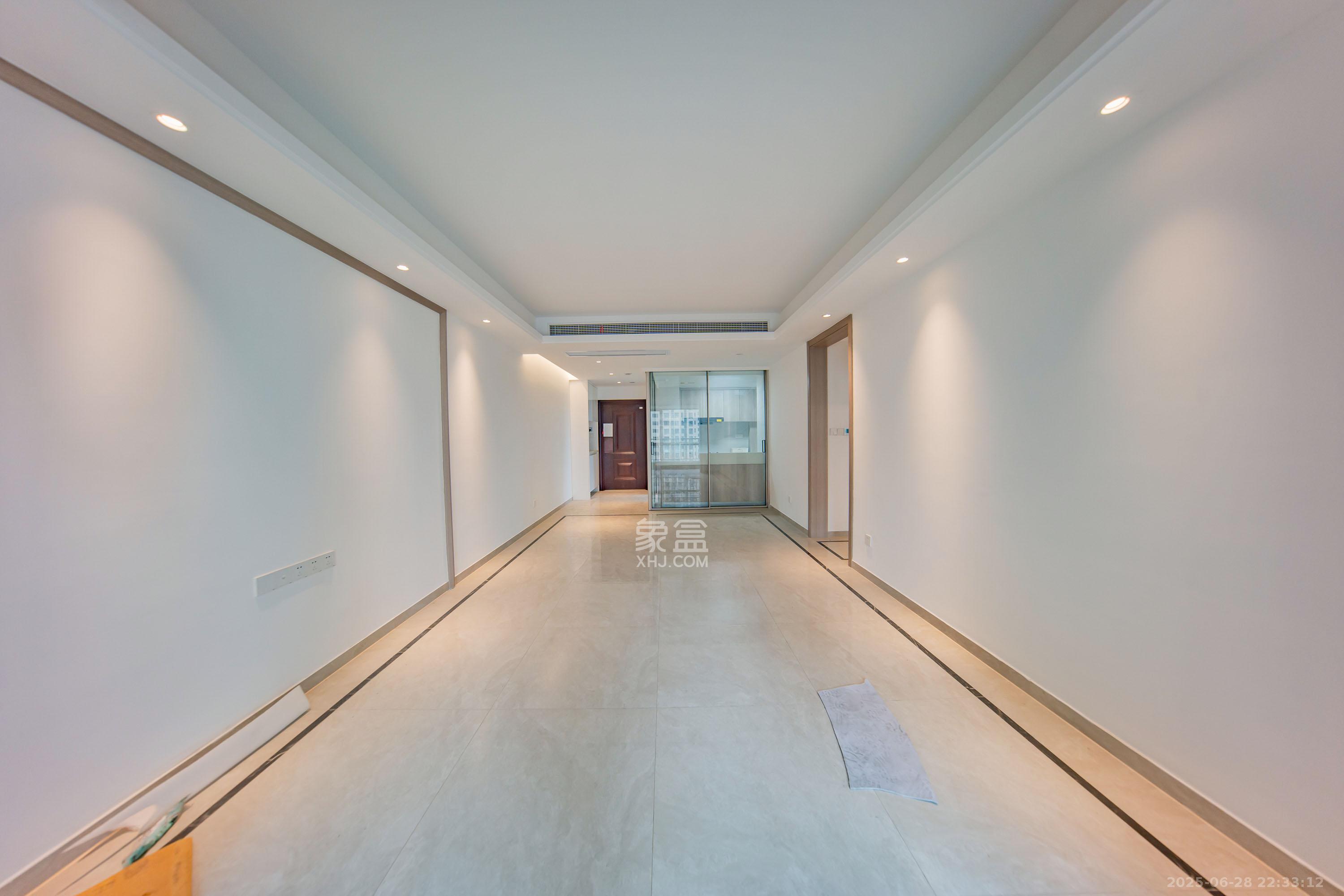 建投象山国际  3室2厅2卫   160.00万