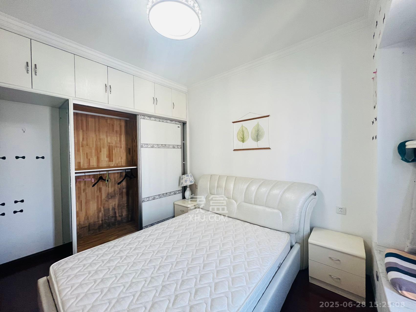 藏珑湖上国际花园 4室2厅2卫 3600.0元/月 藏珑湖上国际花园 4室2厅2卫 3600.0元/月室内图