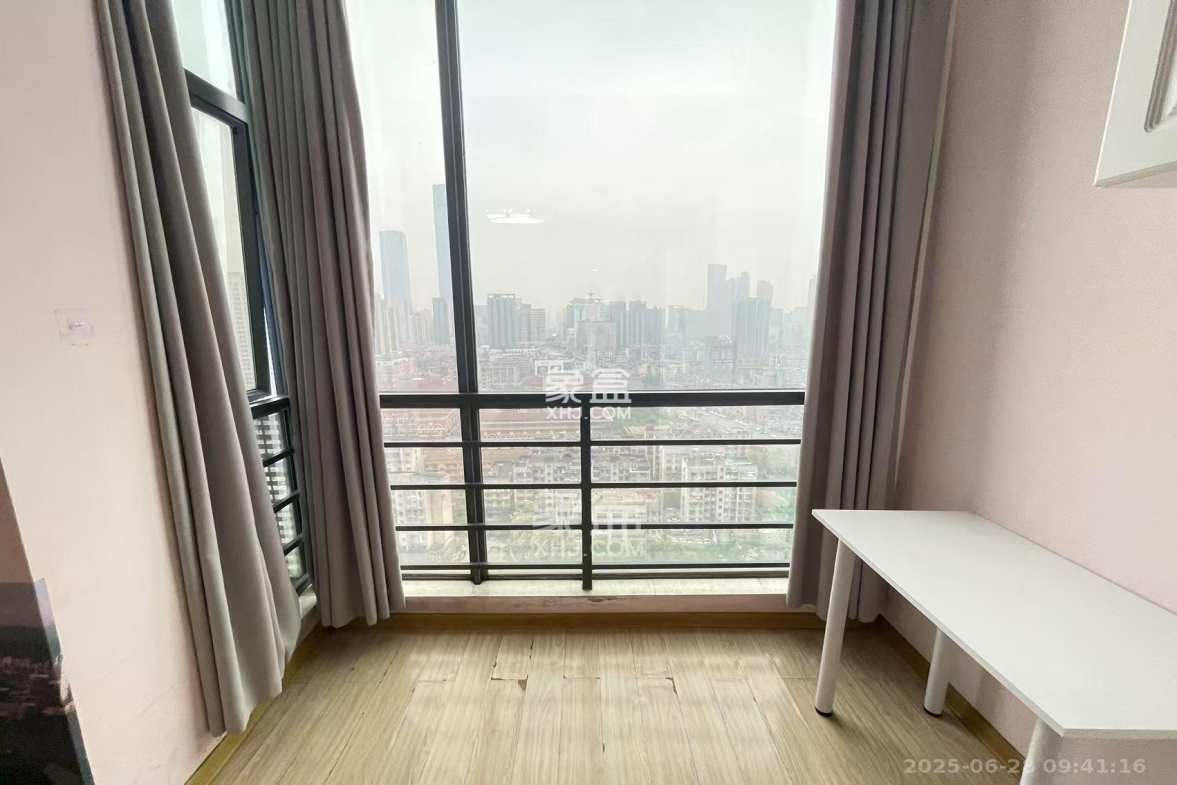 YO领域(领御大厦) 1室1厅1卫 1850.00元/月 YO领域(领御大厦) 1室1厅1卫 1850.00元/月室内图