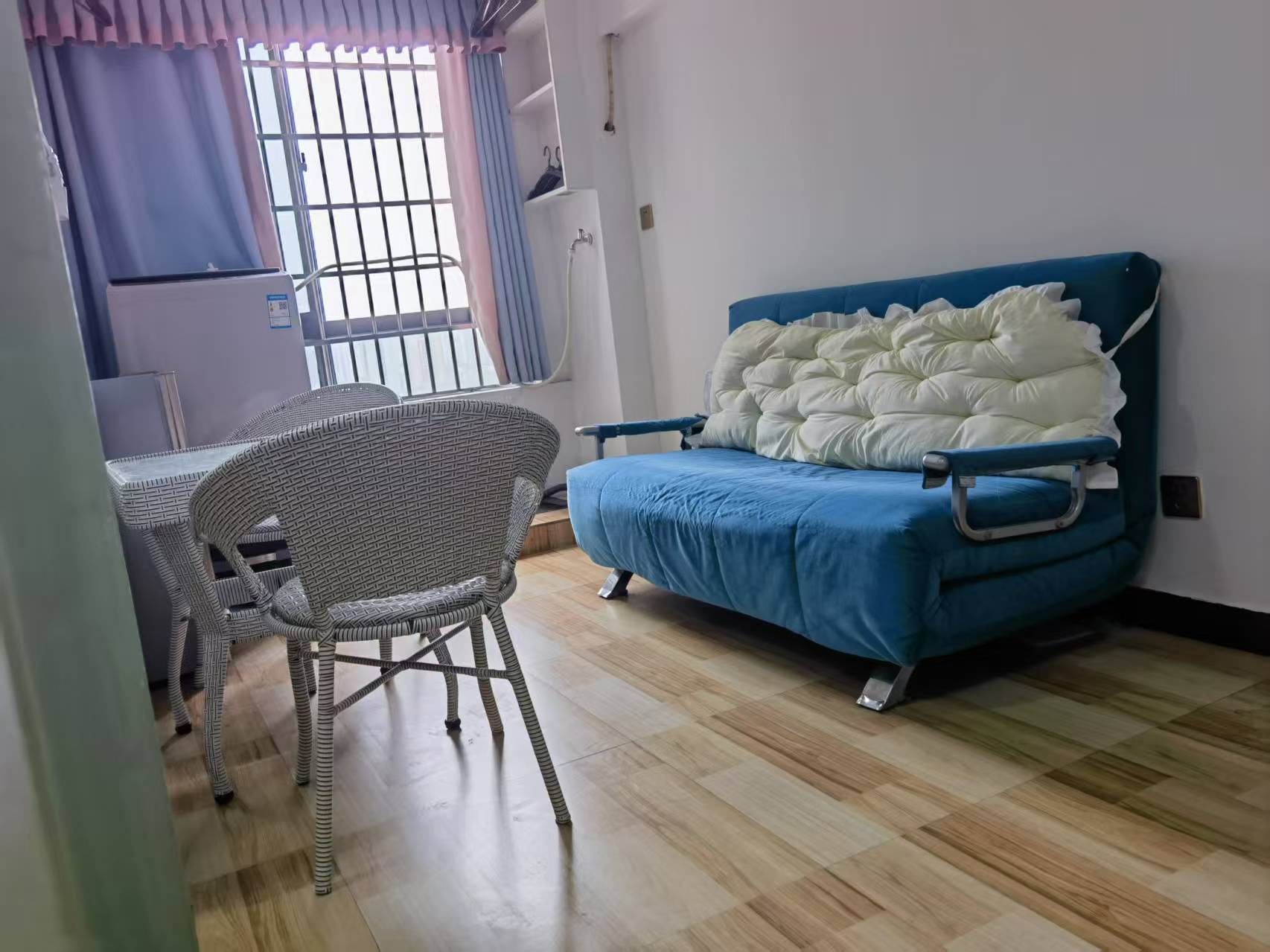 东方曼哈顿 1室1厅1卫 1300.0元/月 东方曼哈顿 1室1厅1卫 1300.0元/月室内图