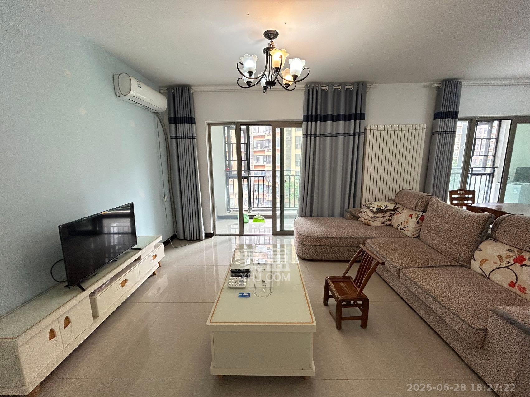 怡海星城 3室2厅2卫 2000.0元/月 怡海星城 3室2厅2卫 2000.0元/月室内图