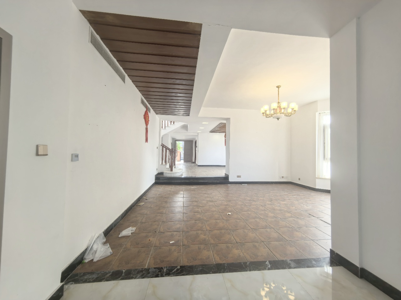 黄金海岸花园 9室2厅4卫 35000.0元/月 黄金海岸花园 9室2厅4卫 35000.0元/月室内图