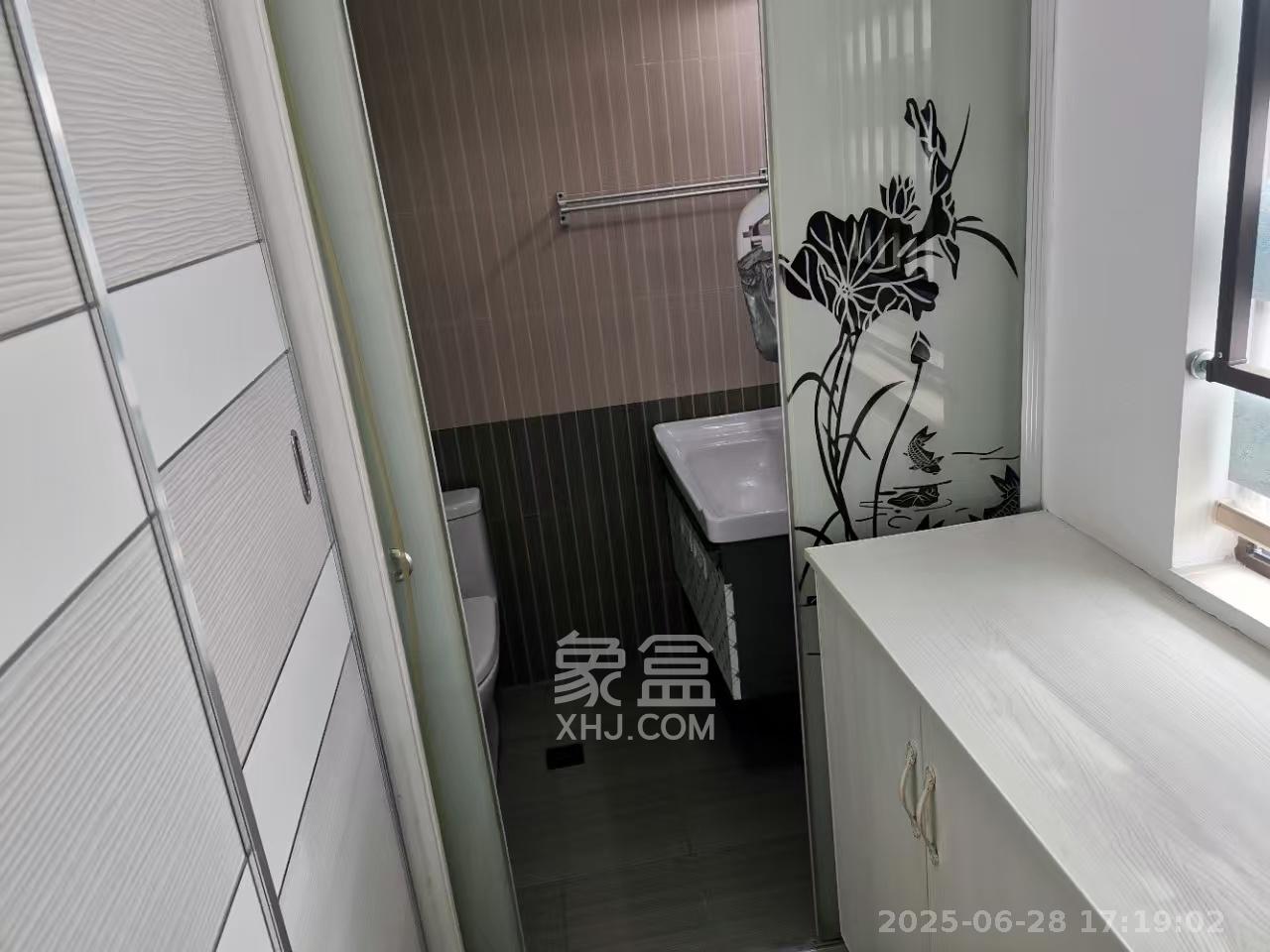 中冶中央公园  3室2厅2卫   3200.00元/月室内图