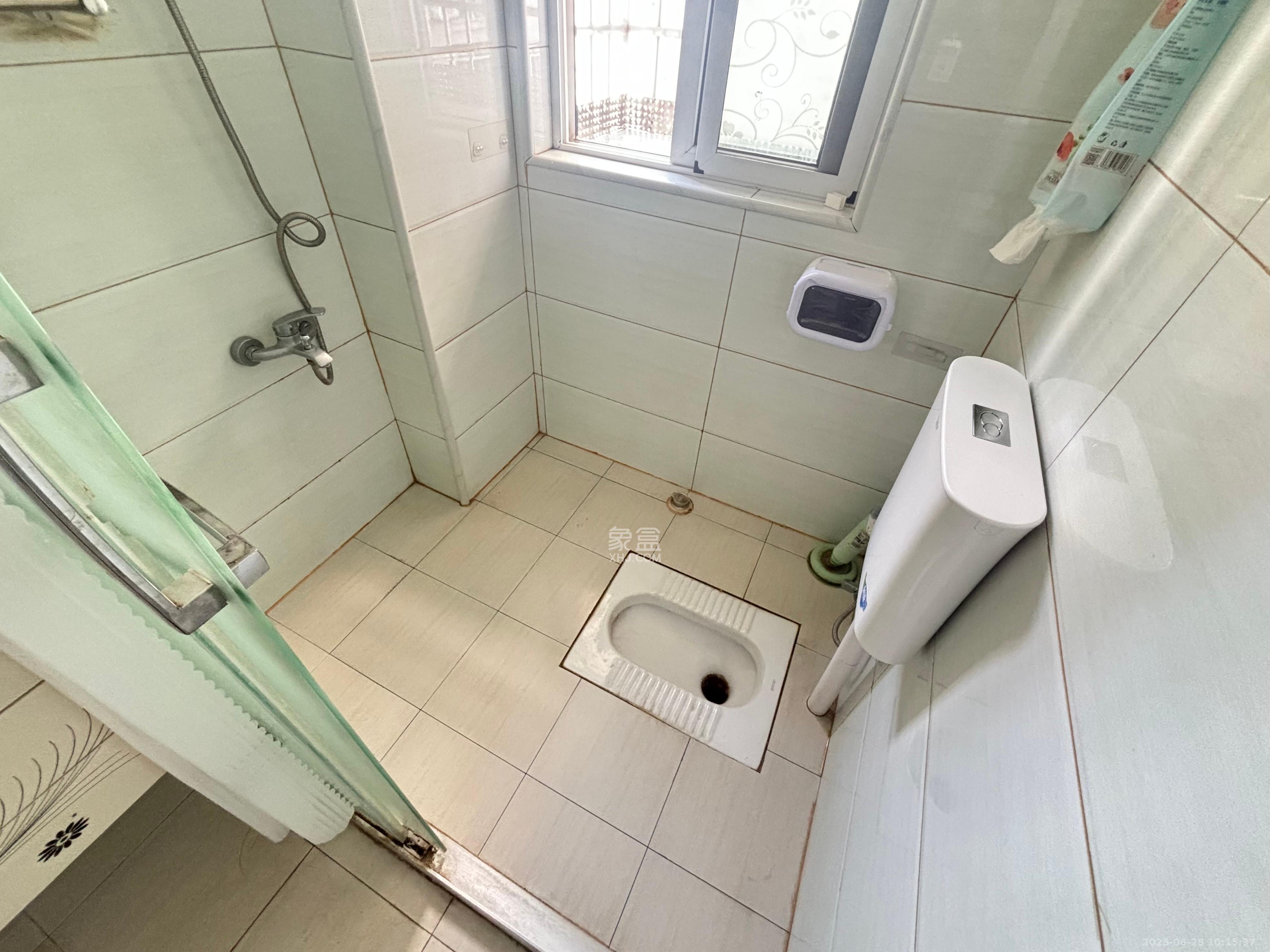嘉顺苑  2室1厅1卫   2100.00元/月室内图