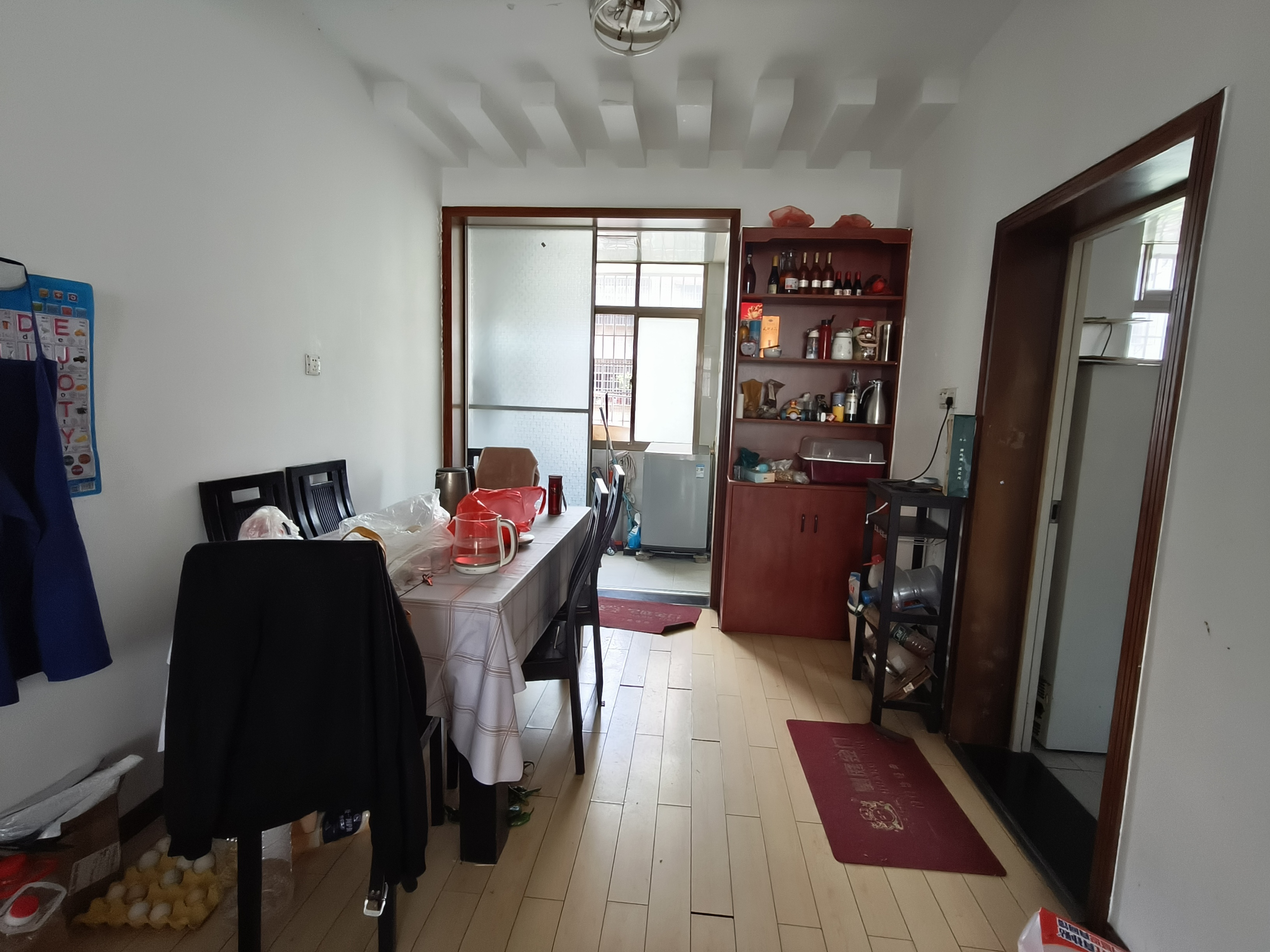 娄底一中教师新村 3室2厅2卫 80.0万 娄底一中教师新村 3室2厅2卫 80.0万客厅