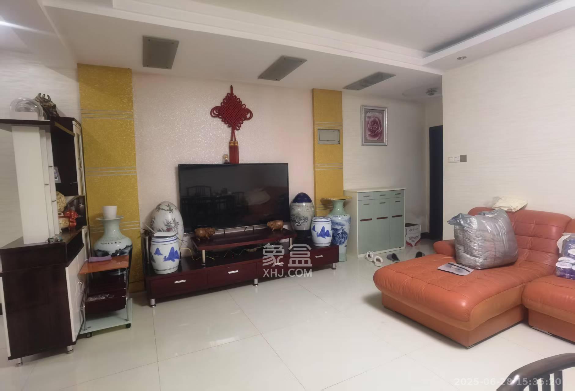 明城公寓 3室2厅2卫 2500.0元/月 明城公寓 3室2厅2卫 2500.0元/月室内图