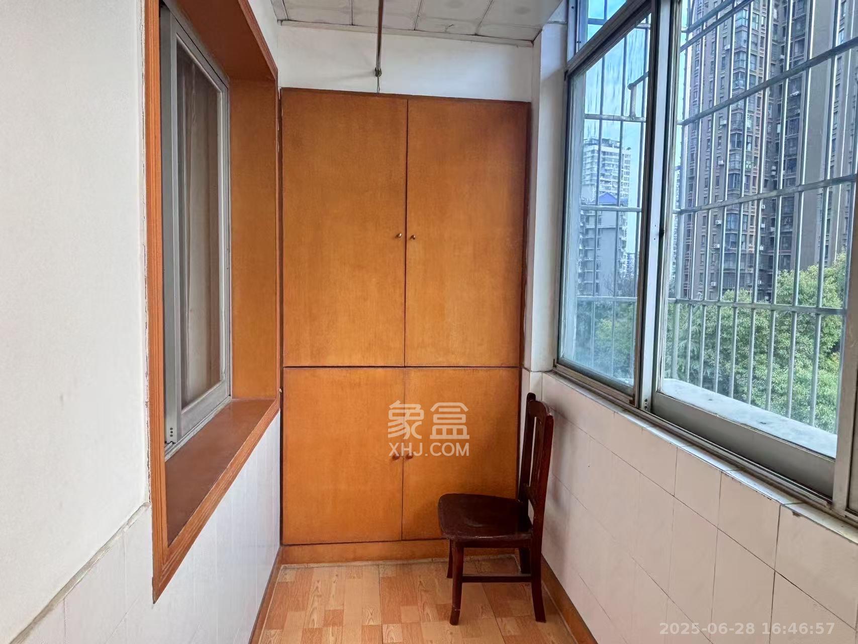 园林局宿舍  2室2厅1卫   1500.00元/月室内图