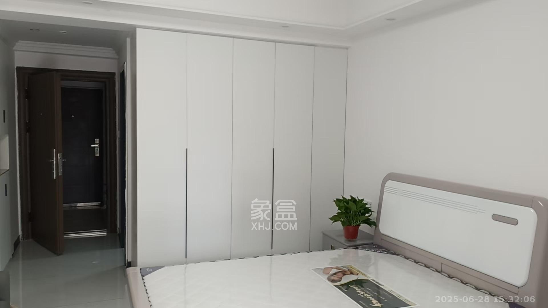 嘉裕大厦  1室1厅1卫   1600.00元/月室内图