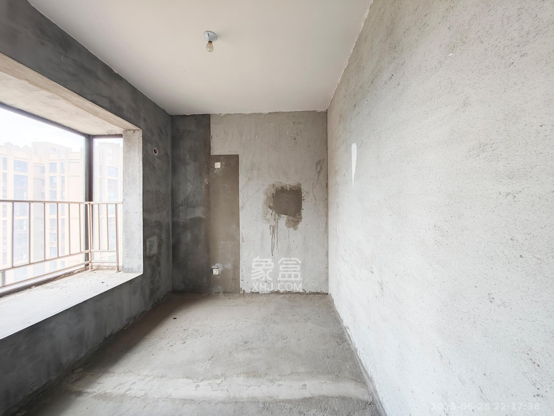 鸿邦国际城  3室2厅2卫    80.0万卧室