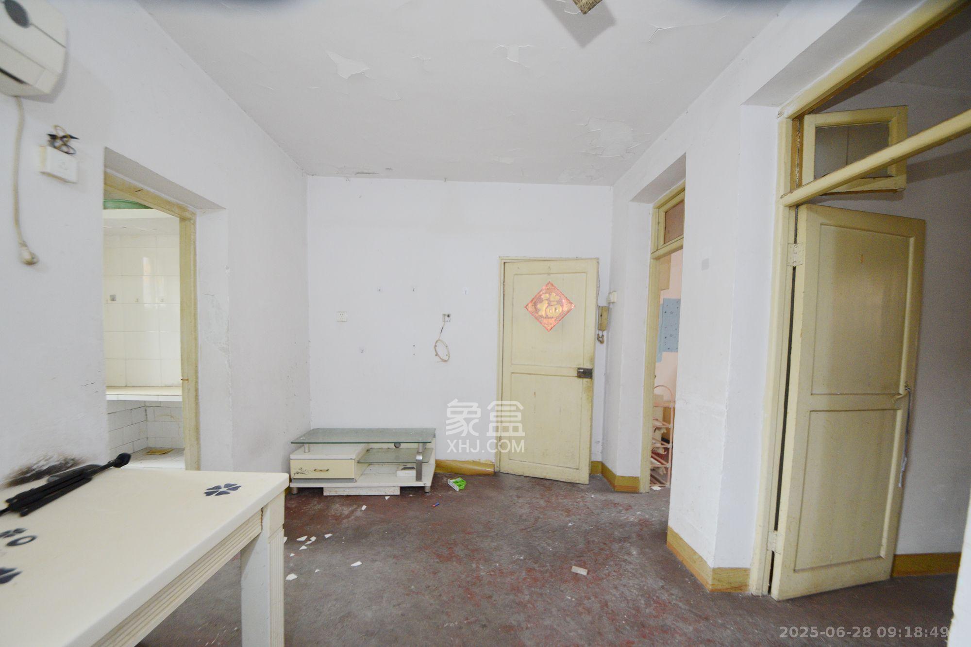 狮子山一片  2室1厅1卫    1100.0元/月 狮子山一片  2室1厅1卫    1100.0元/月室内图1