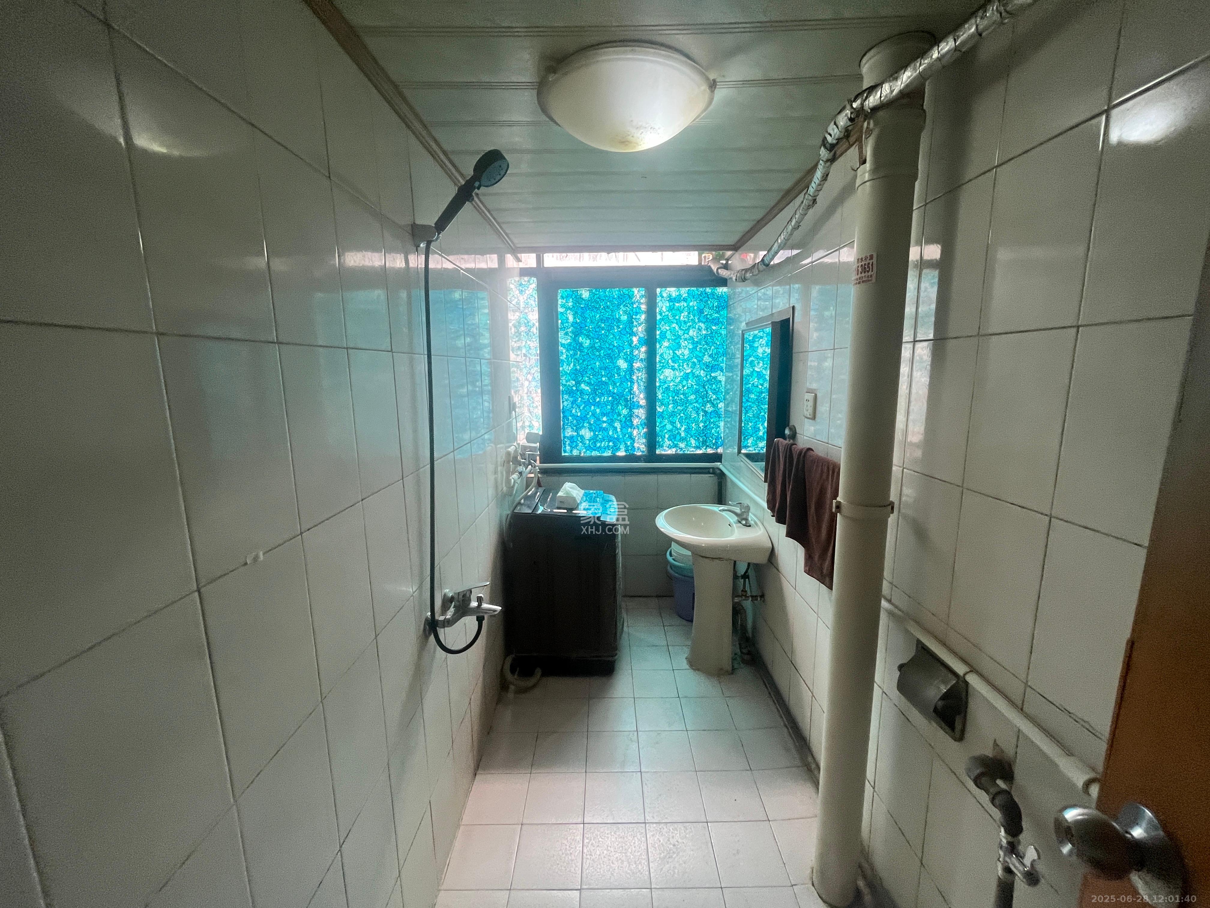 环城堤综合楼（产权如意街综合楼）  1室0厅0卫   2800.00元/月室内图