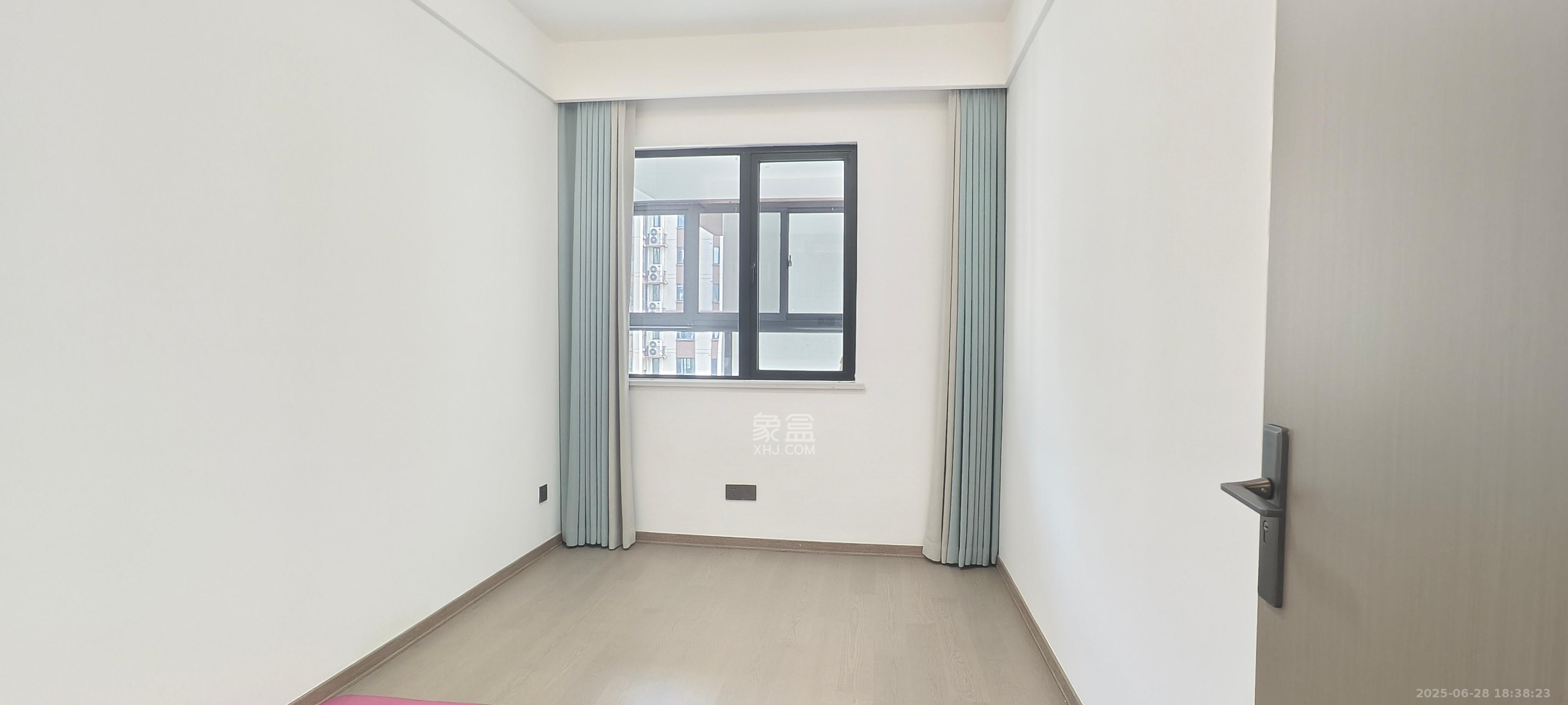 金富湘江悦城  5室2厅1卫    3900.0元/月 金富湘江悦城  5室2厅1卫    3900.0元/月室内图