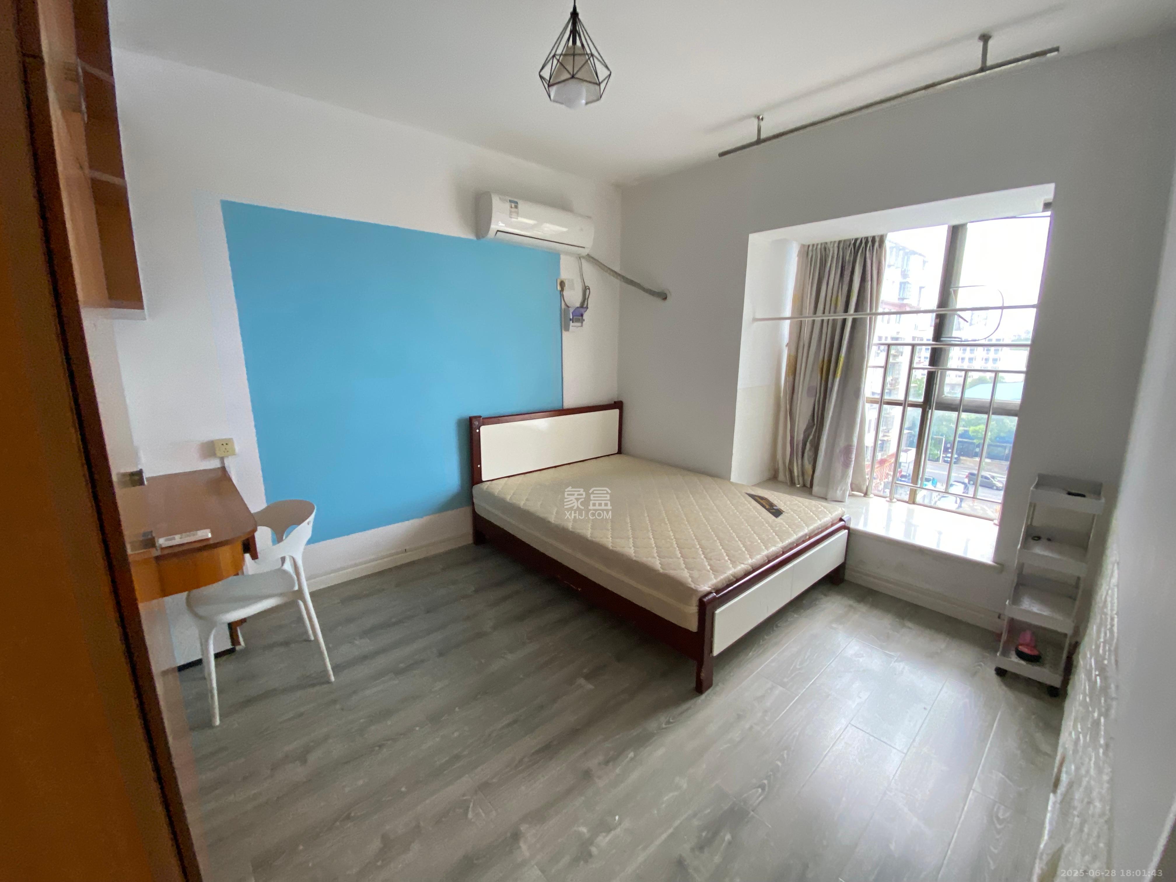 佳天雅苑 5室2厅2卫 1000.0元/月 佳天雅苑 5室2厅2卫 1000.0元/月室内图