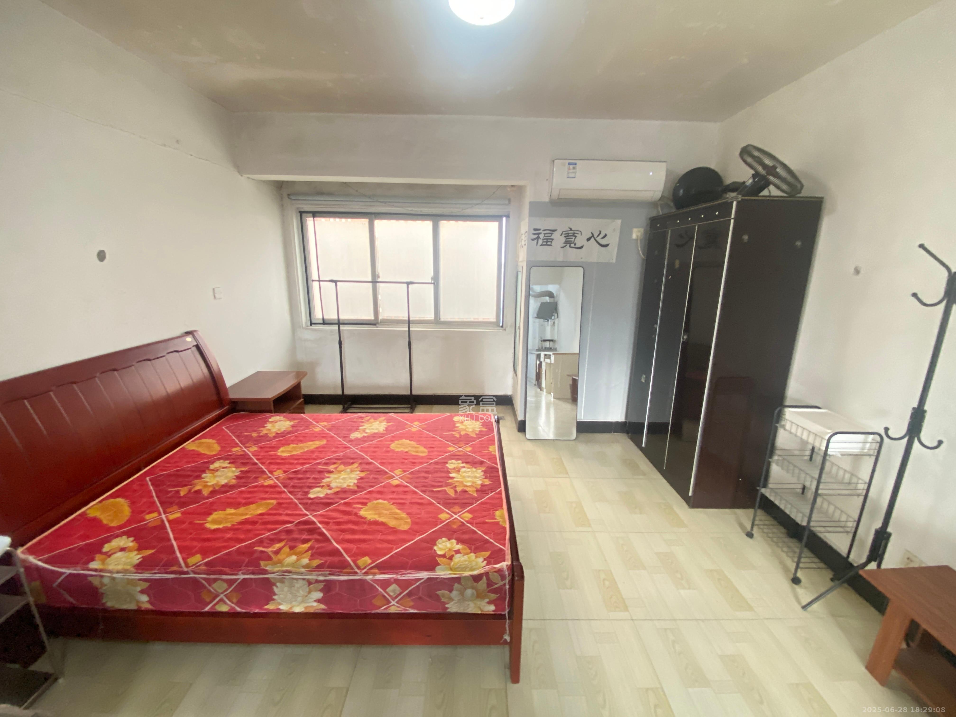 巧克力空间（建鸿达现代大厦）  1室1厅1卫   1050.00元/月室内图