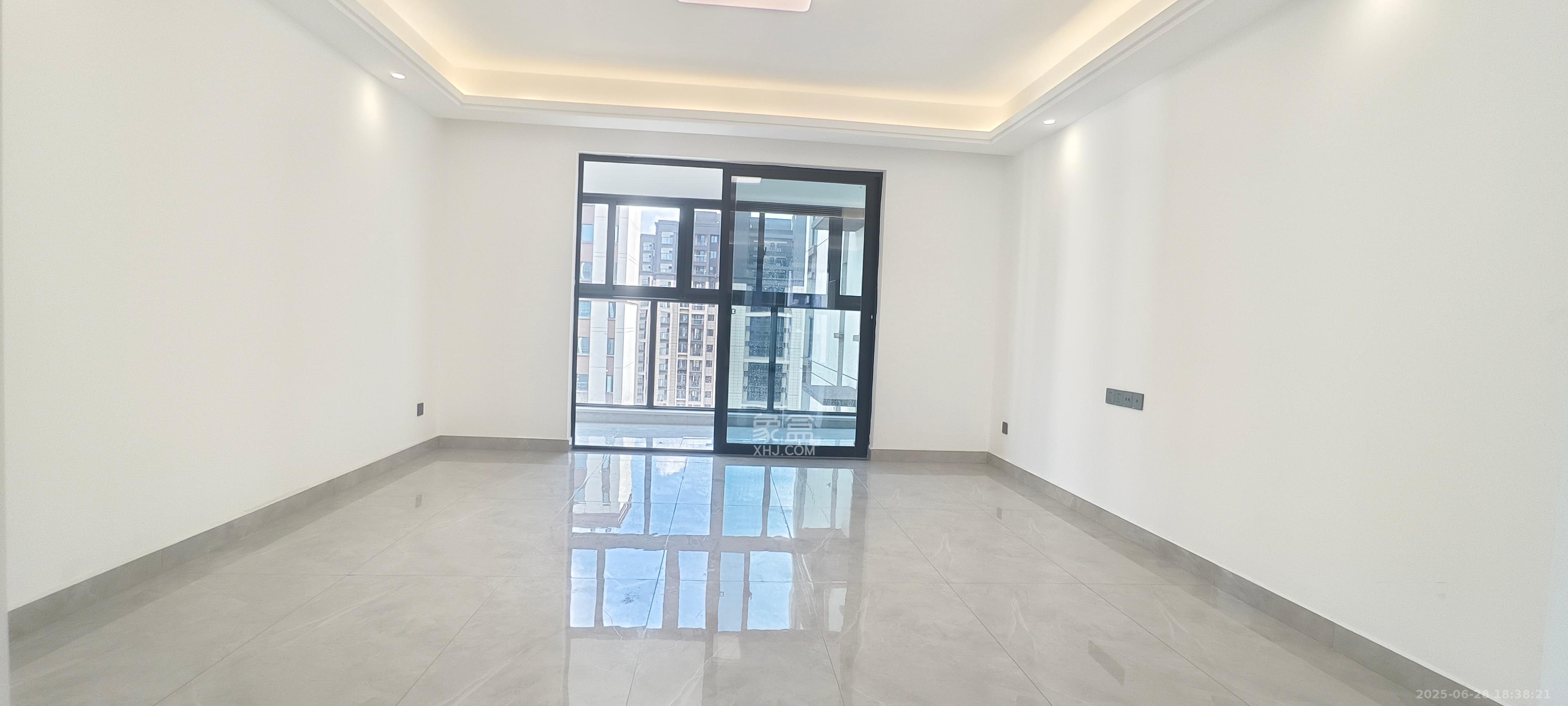 金富湘江悦城  5室2厅1卫    3900.0元/月 金富湘江悦城  5室2厅1卫    3900.0元/月室内图