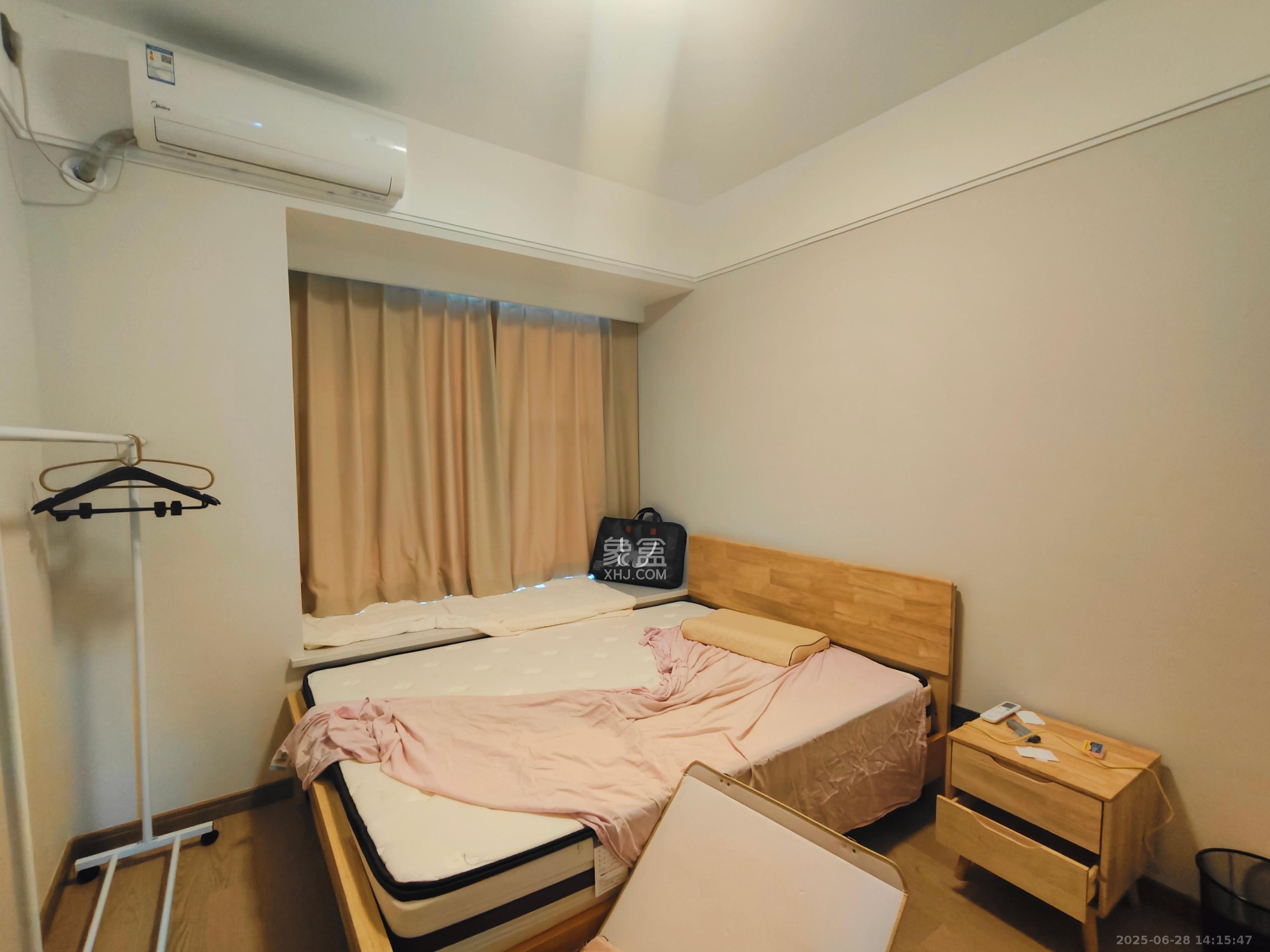爱家当代境  4室2厅2卫   3600.00元/月室内图