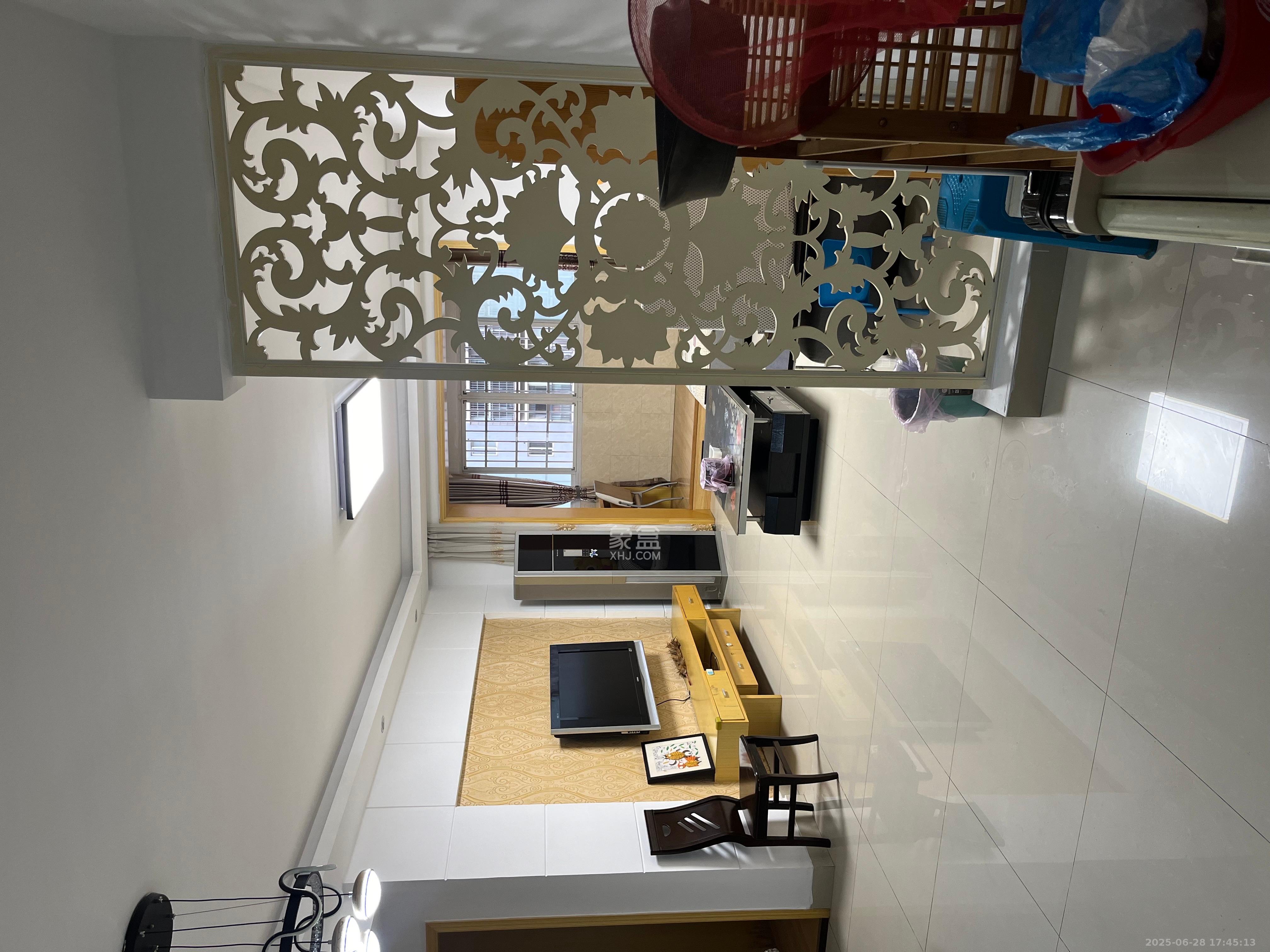 都市馨园  2室2厅1卫    2200.0元/月 都市馨园  2室2厅1卫    2200.0元/月室内图