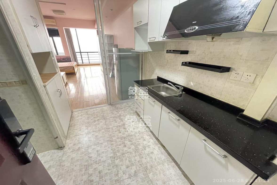 YO领域(领御大厦) 1室1厅1卫 1850.00元/月 YO领域(领御大厦) 1室1厅1卫 1850.00元/月室内图