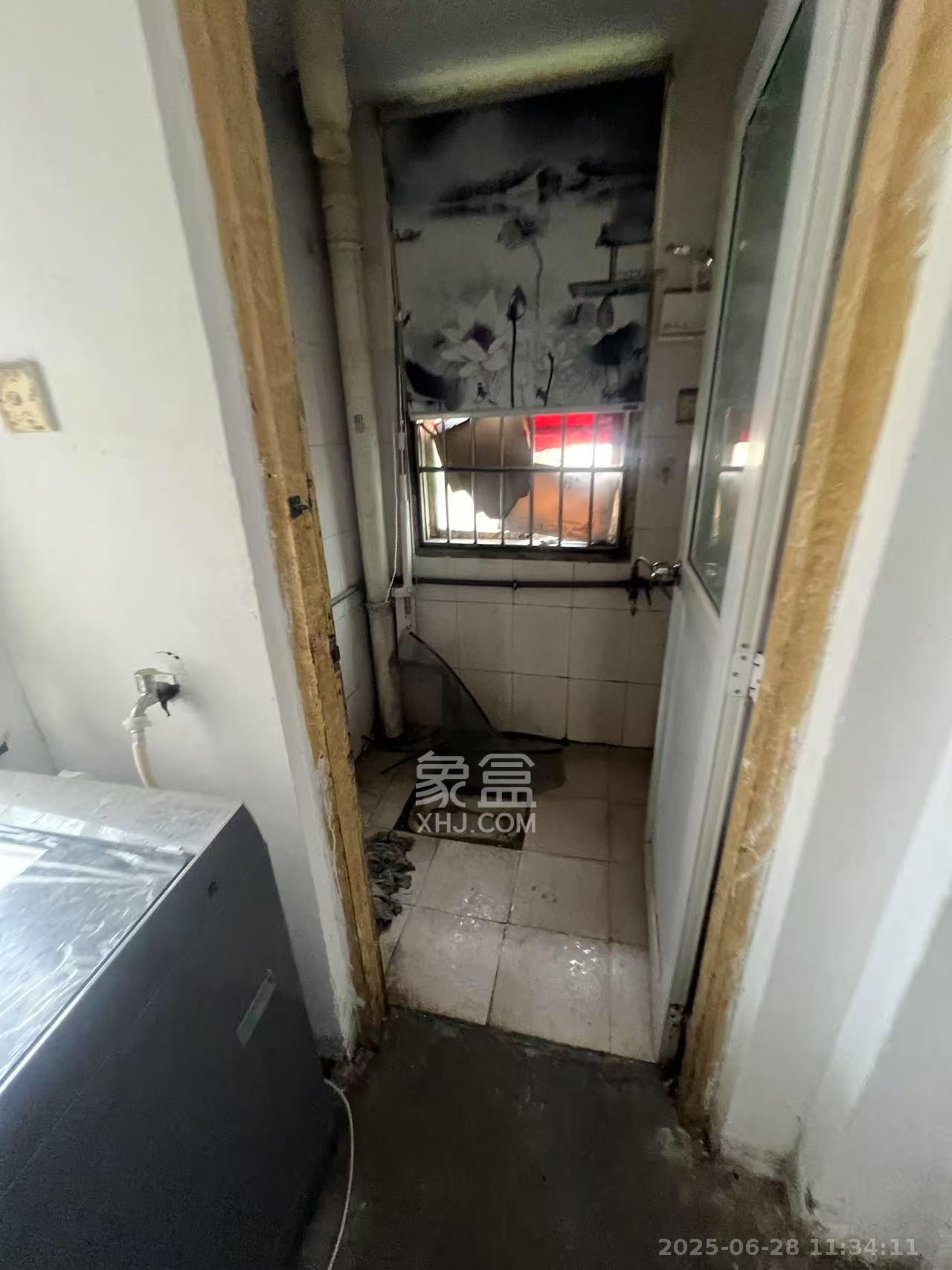 广厦新村  1室1厅1卫   1300.00元/月室内图