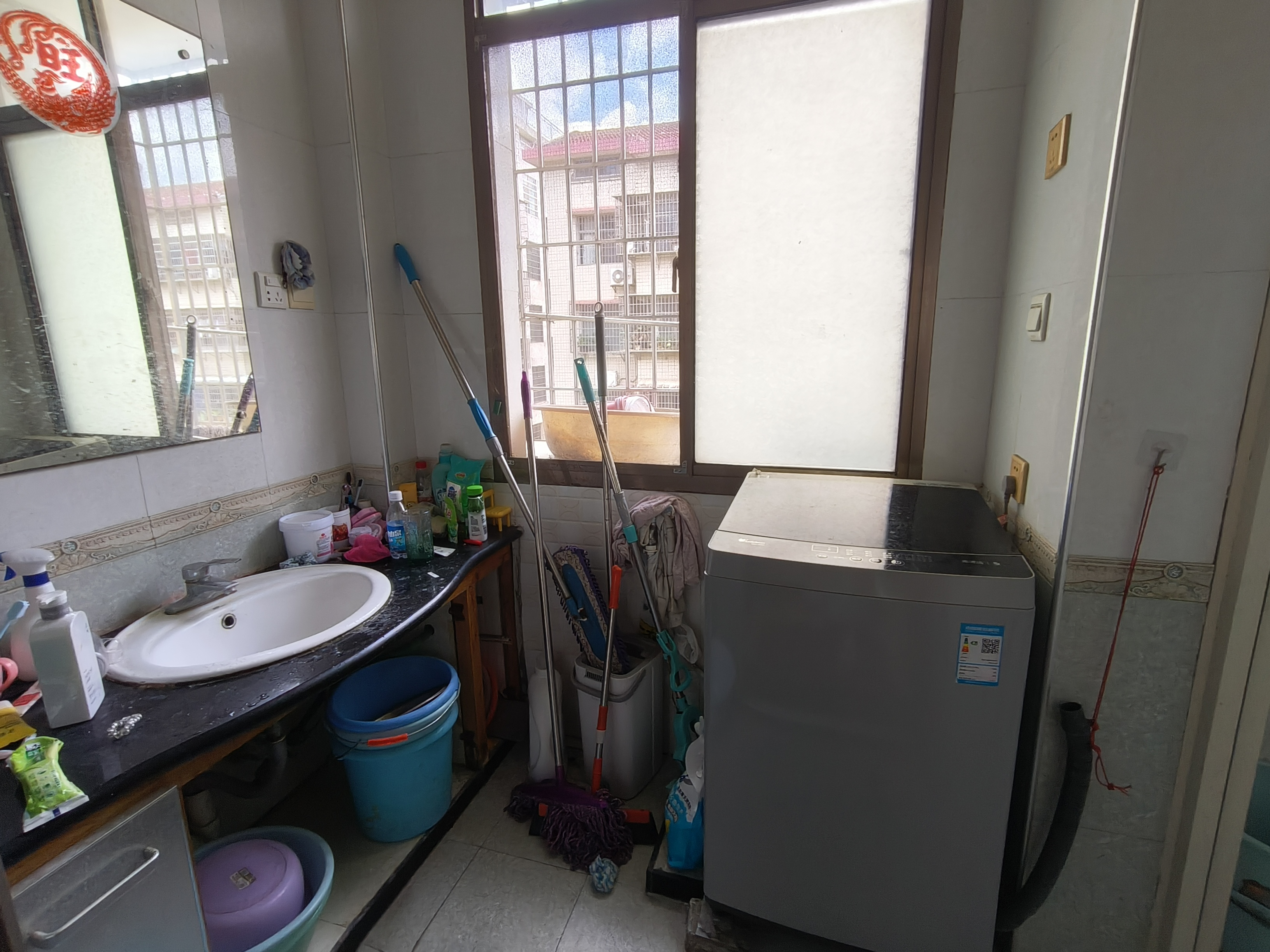 娄底一中教师新村  3室2厅2卫    80.0万