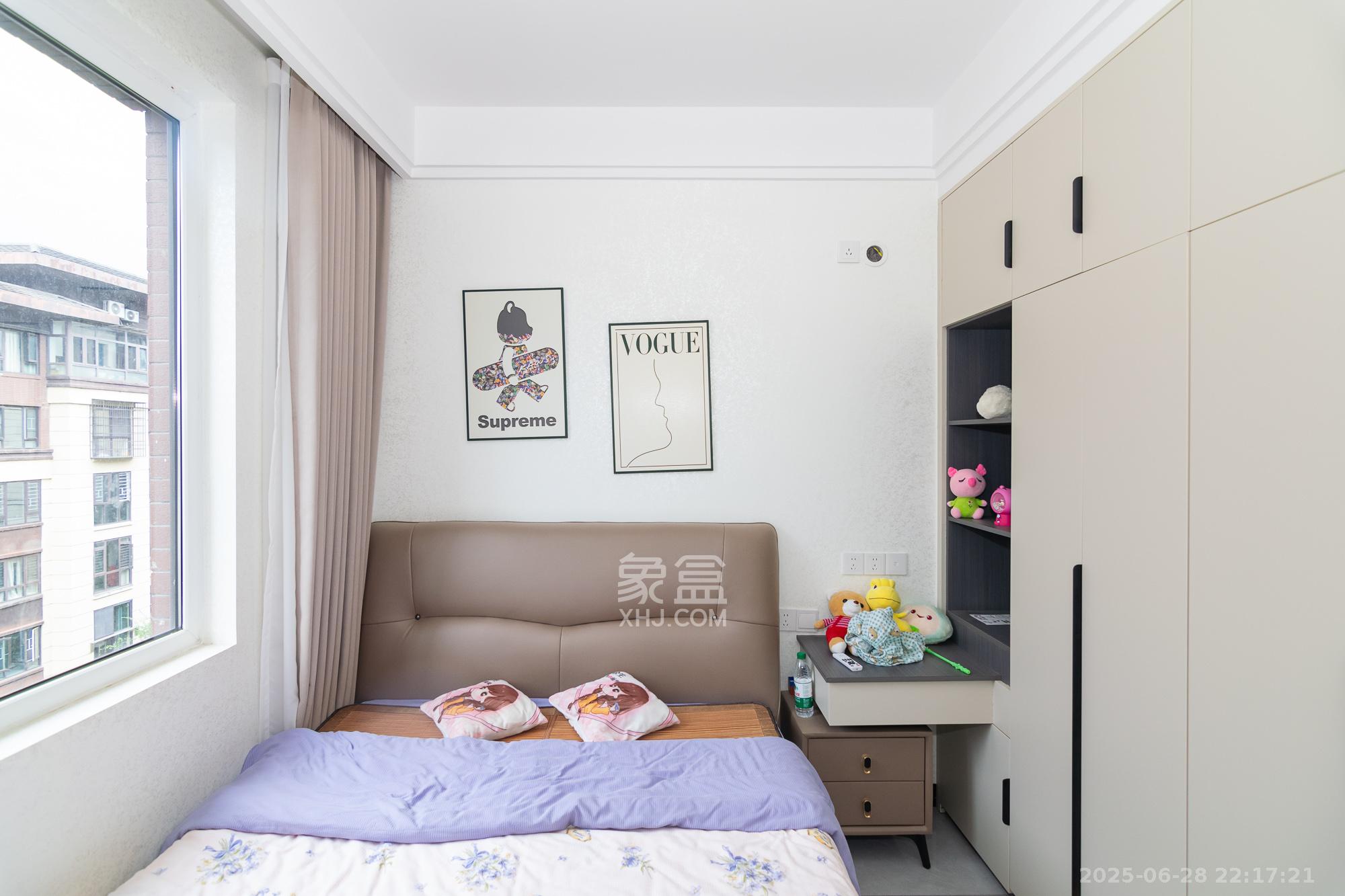 金地三千府(金地湖山樾、金地自在城) 3室2厅2卫 98.0万 金地三千府(金地湖山樾、金地自在城) 3室2厅2卫 98.0万卧室