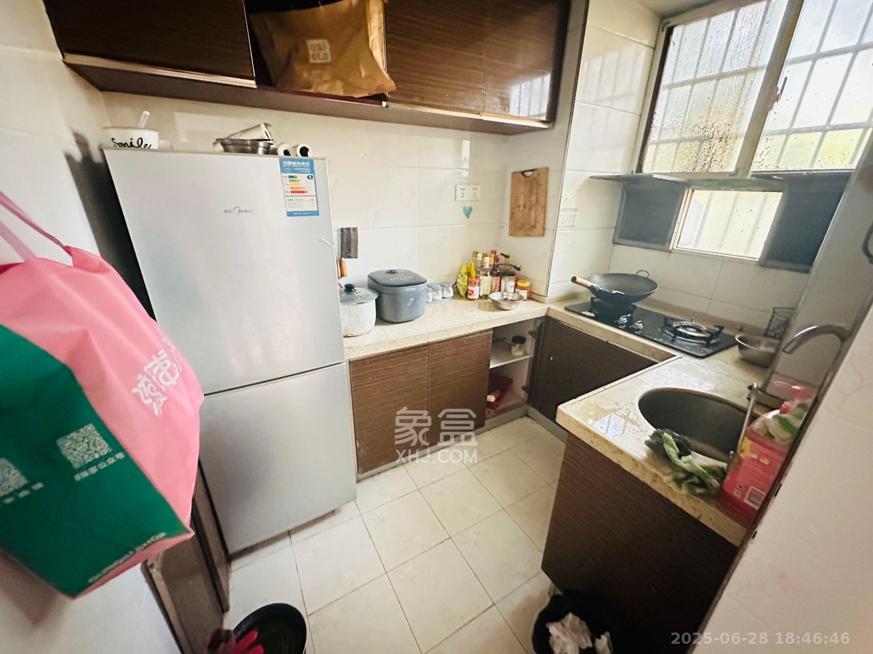 湖南食品药品职业学院(北校区)  2室1厅1卫    1500.0元/月室内图