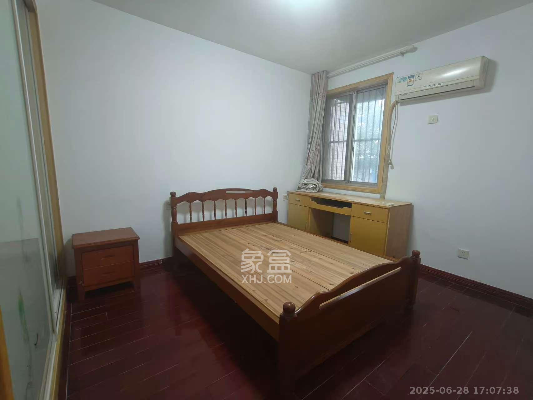 妹子山社区（曙光社区）  2室1厅1卫   1800.00元/月
