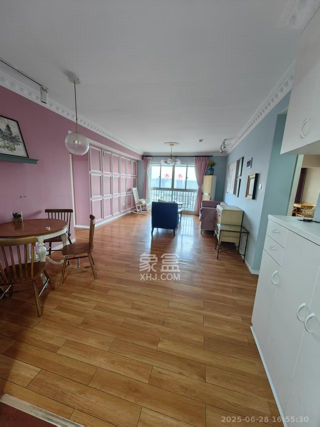 君临国际 3室2厅1卫 4500.0元/月 君临国际 3室2厅1卫 4500.0元/月室内图