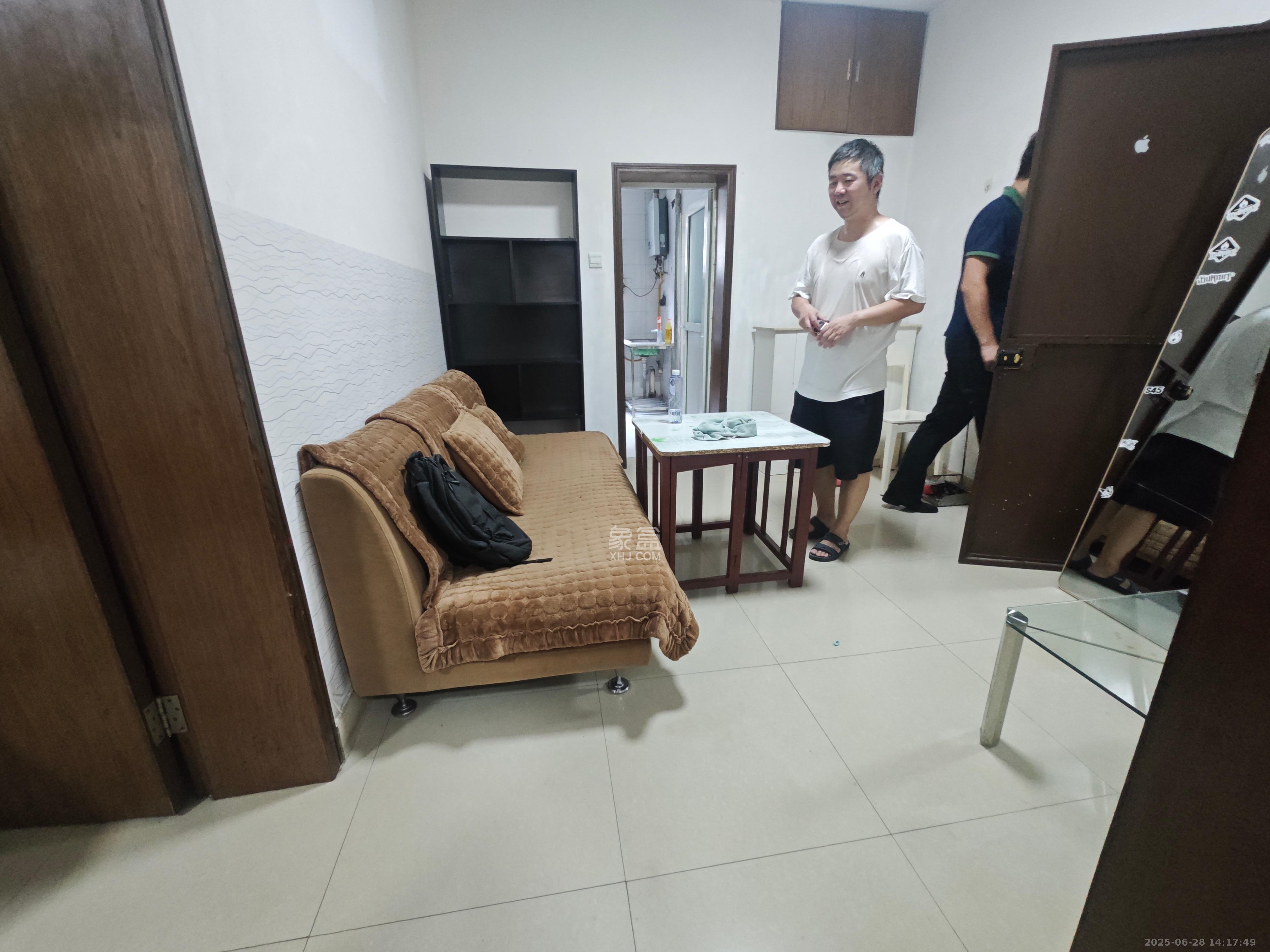 工农新村（工农桥社区）  2室1厅1卫   1600.00元/月
