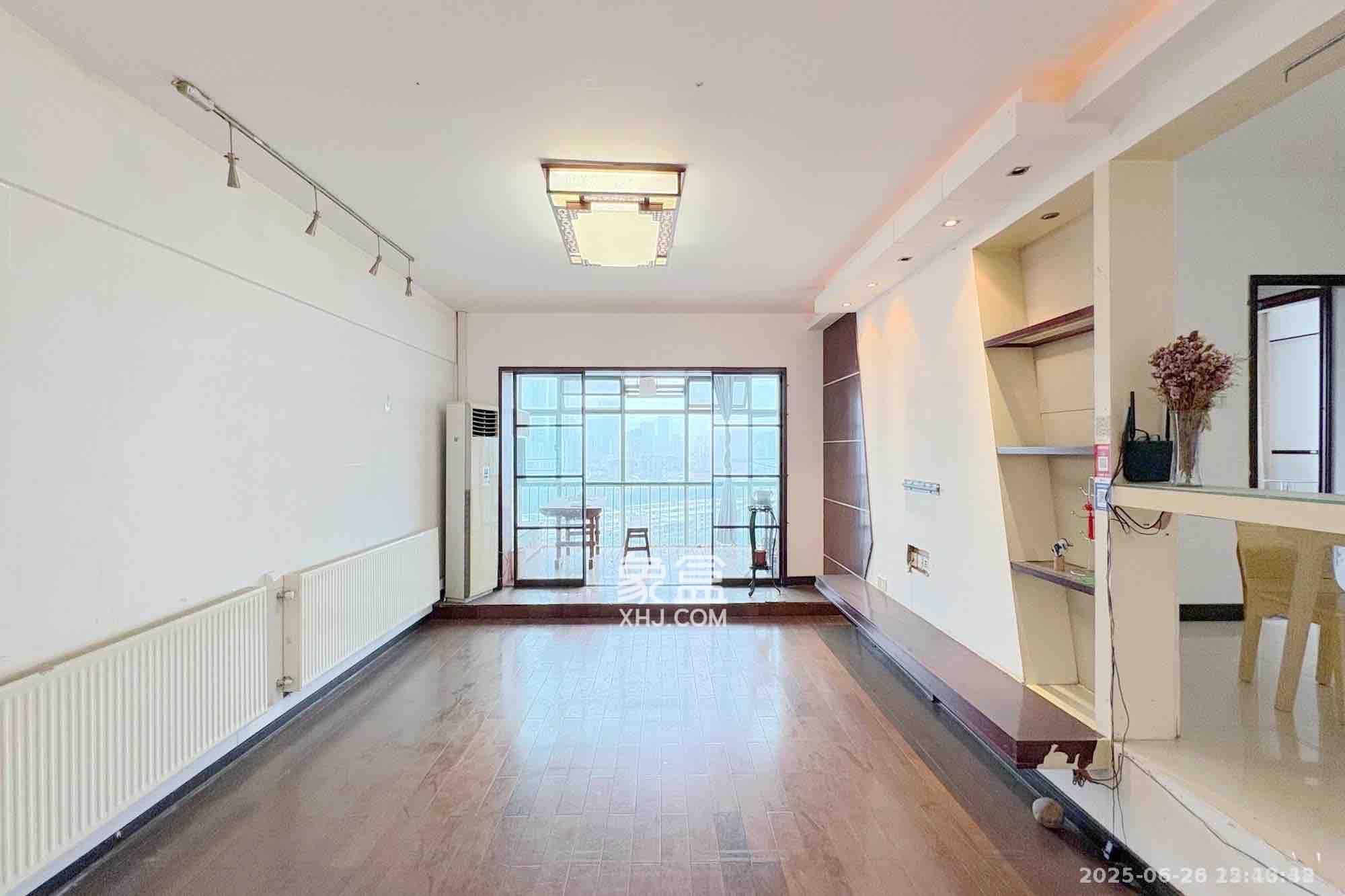 梦泽园  4室2厅2卫    4200.0元/月 梦泽园  4室2厅2卫    4200.0元/月室内图