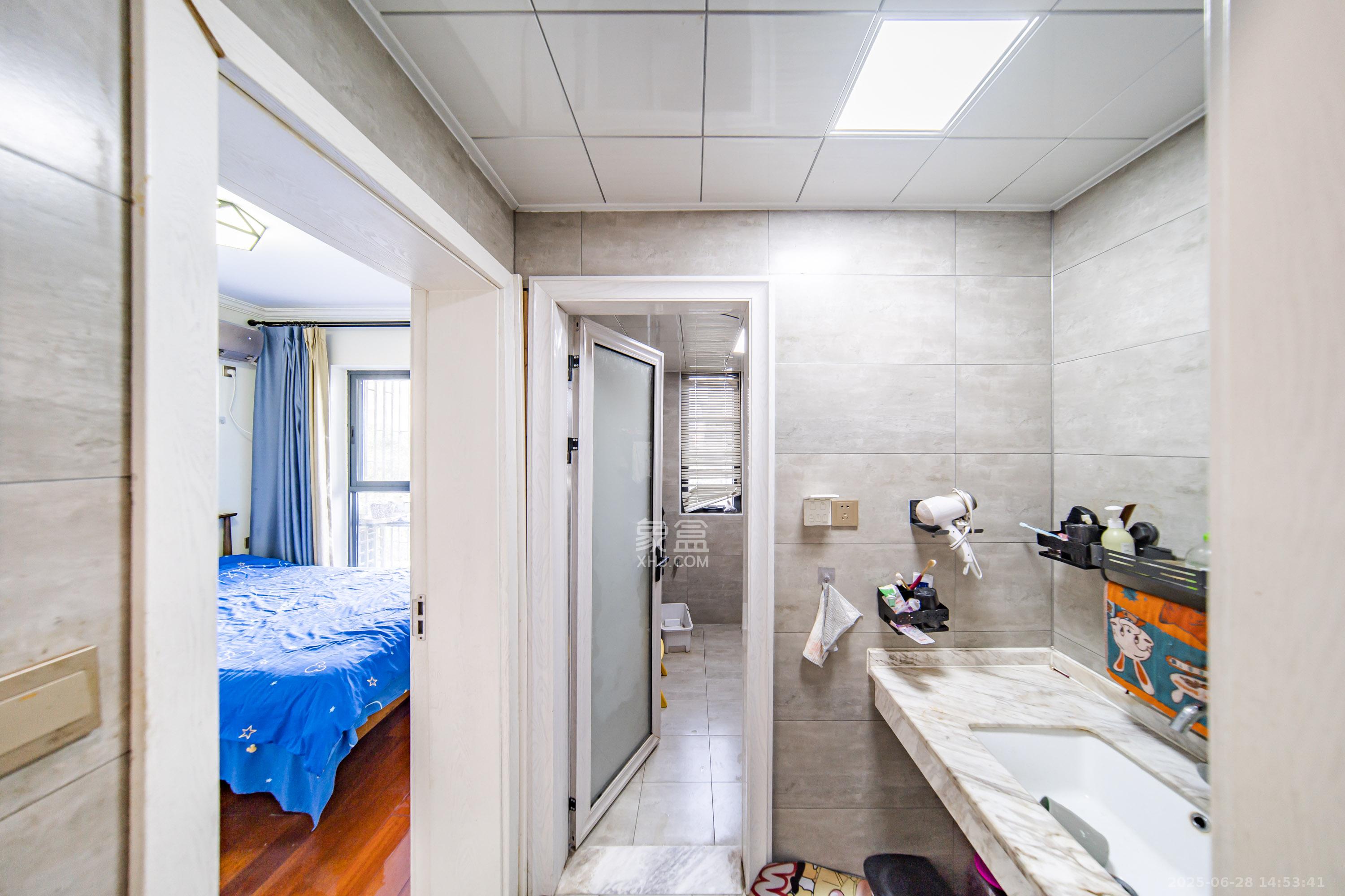 兰亭湾畔 3室2厅1卫 76.8万 兰亭湾畔 3室2厅1卫 76.8万卫生间