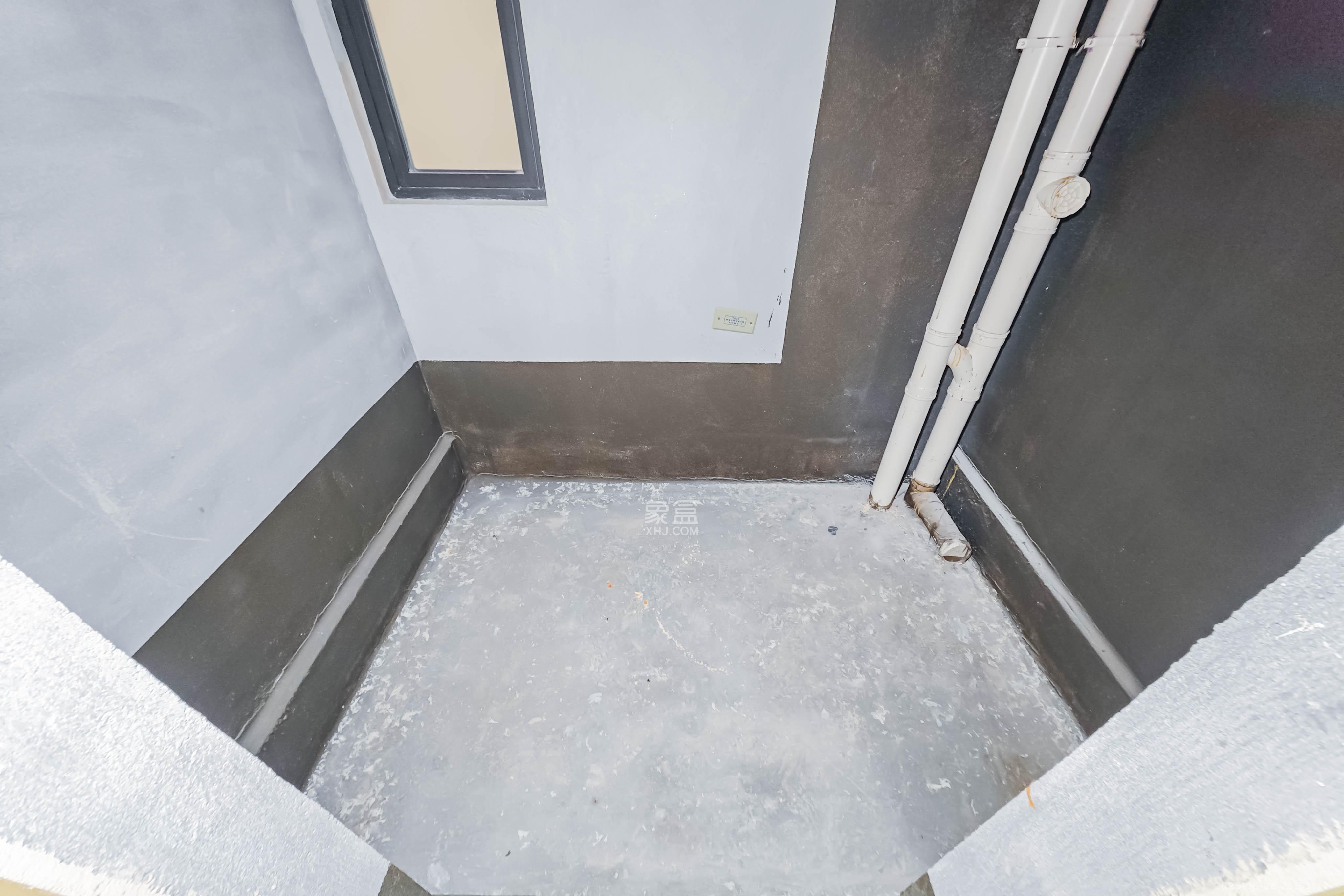 建发玖洲观澜  5室2厅2卫   266.00万其他