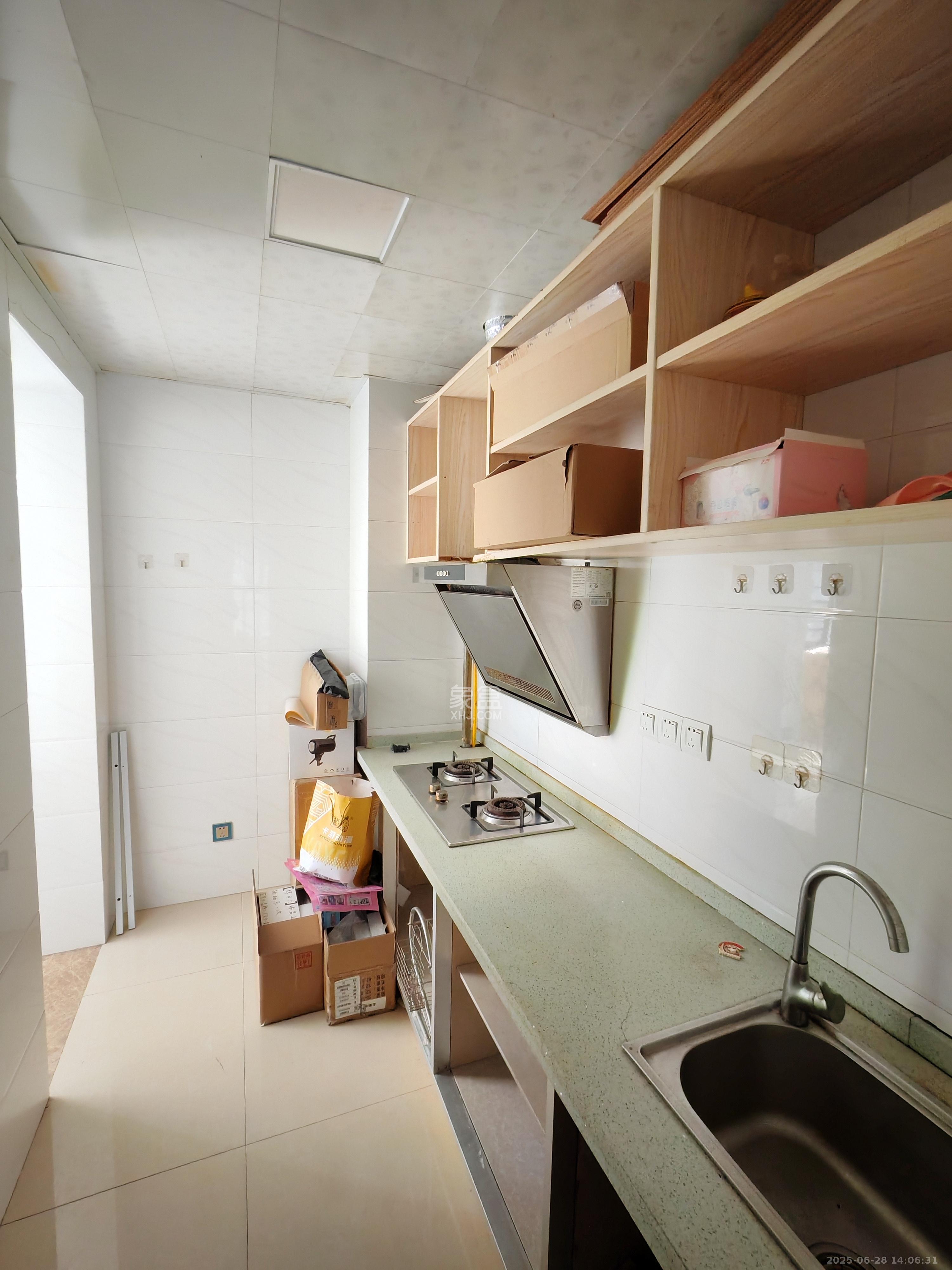 雨花公馆(紫苔名苑) 3室2厅2卫 2600.0元/月 雨花公馆(紫苔名苑) 3室2厅2卫 2600.0元/月室内图