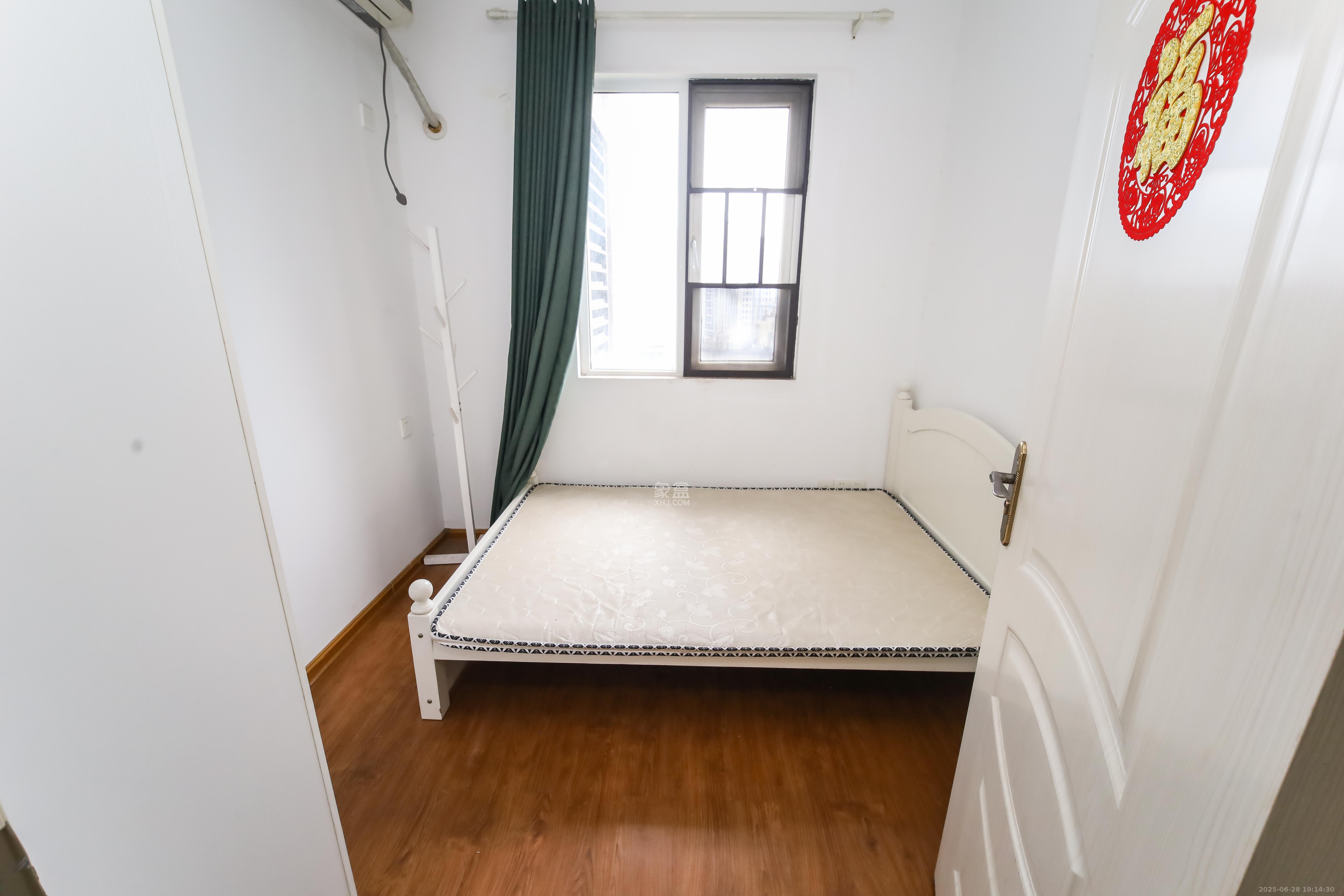 金地格林公馆  3室2厅1卫    86.8万卧室